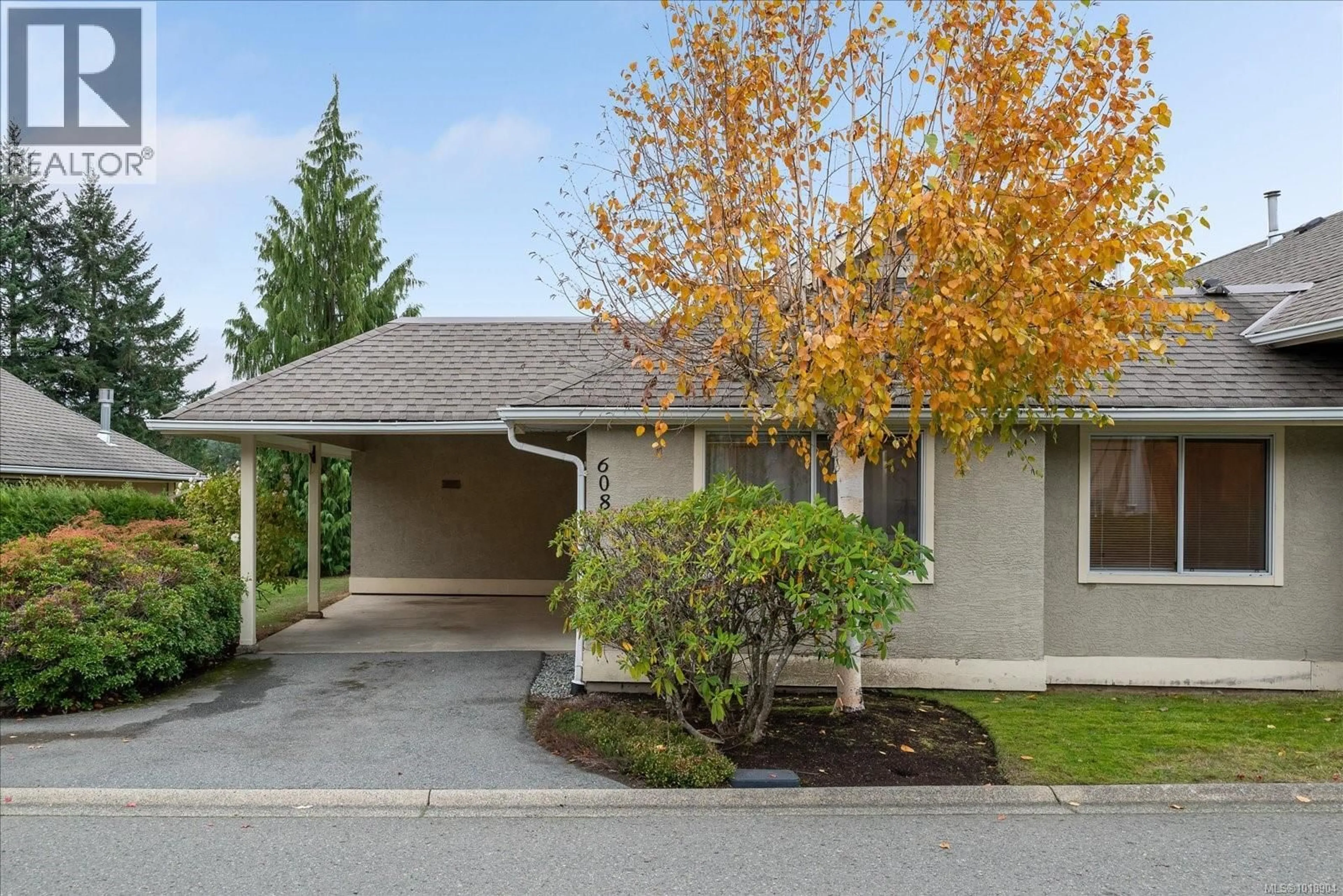 Home with vinyl exterior material, street for 6081 PLEASANT VALLEY WAY, Nanaimo British Columbia V9T6E7