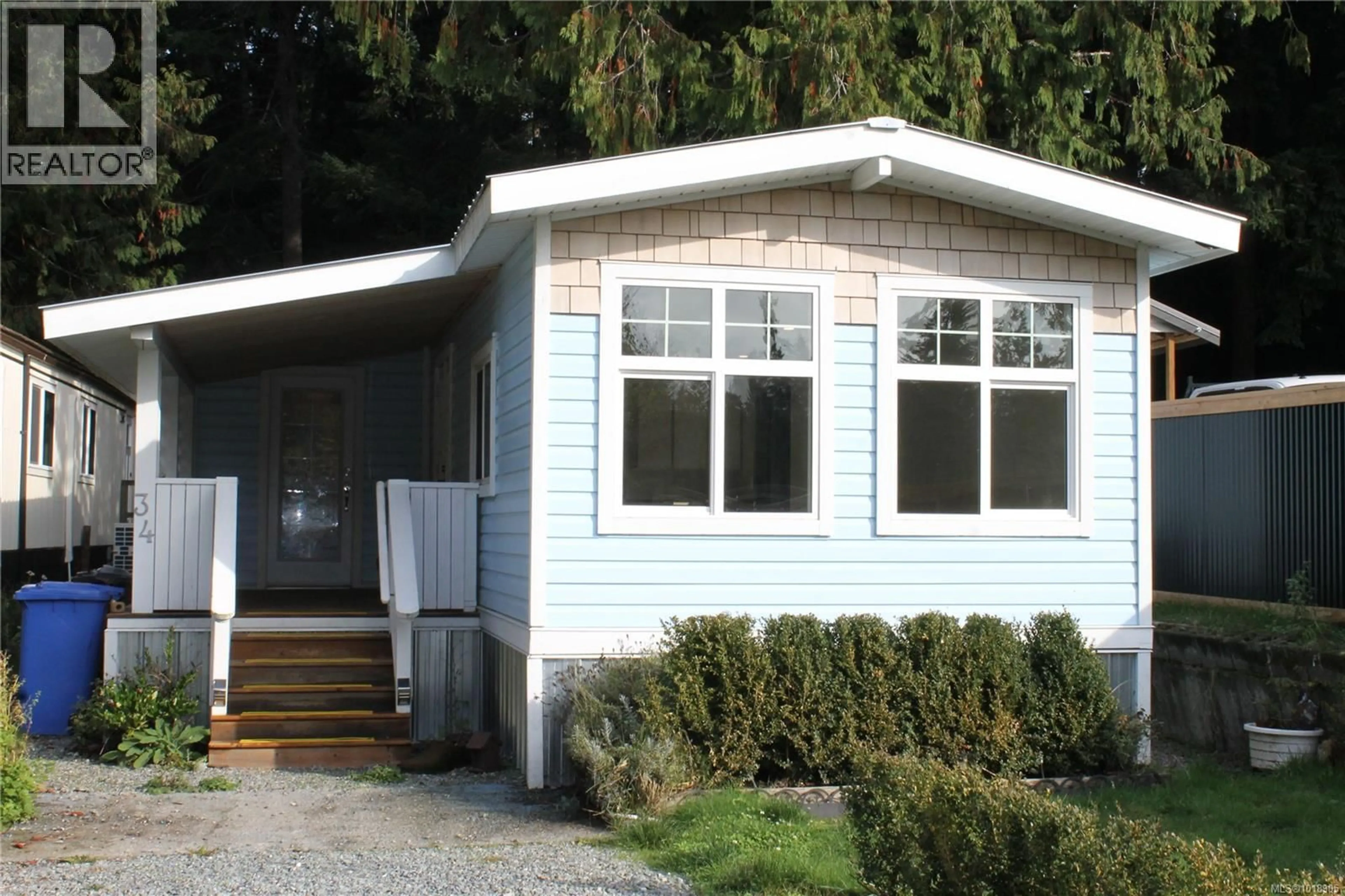 Home with vinyl exterior material, street for 34 - 2785 WALLBANK ROAD, Shawnigan Lake British Columbia V0R2W2