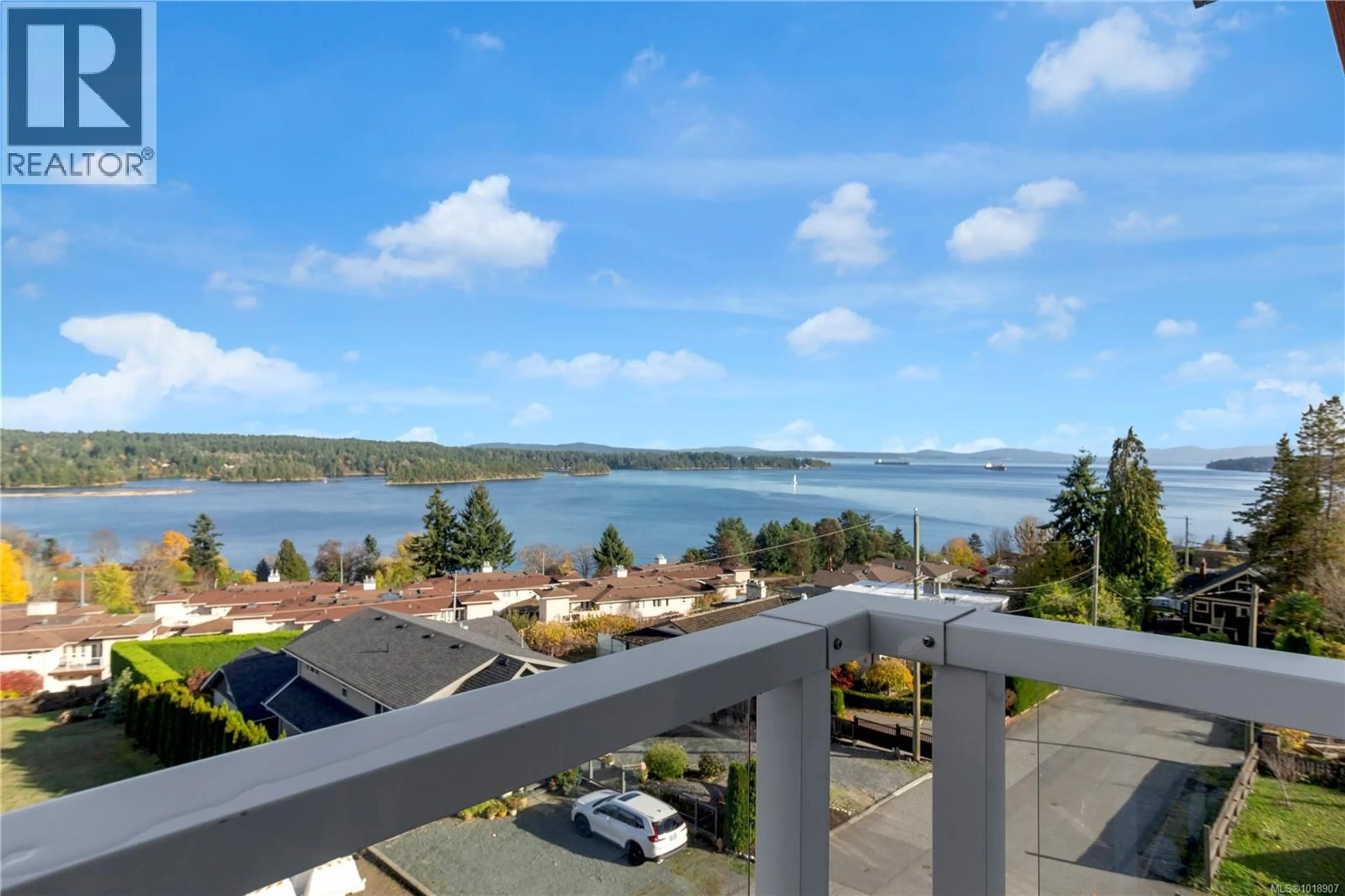 Patio, water/lake/river/ocean view for 402 - 201 DOGWOOD DRIVE, Ladysmith British Columbia V9G0C3