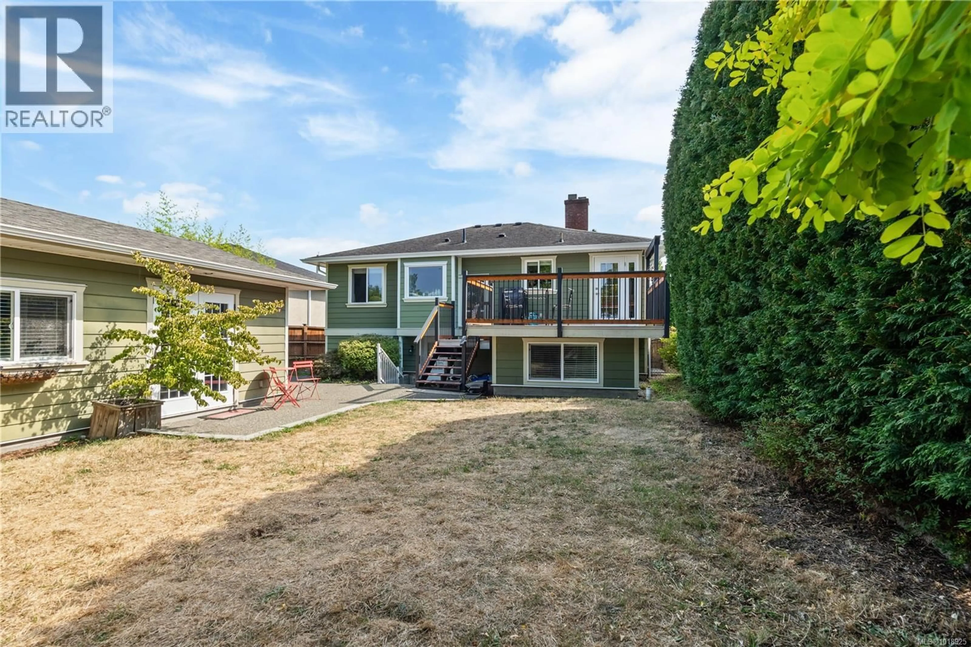 A pic from outside/outdoor area/front of a property/back of a property/a pic from drone, street for 1468 STROUD ROAD, Victoria British Columbia V8T2K9