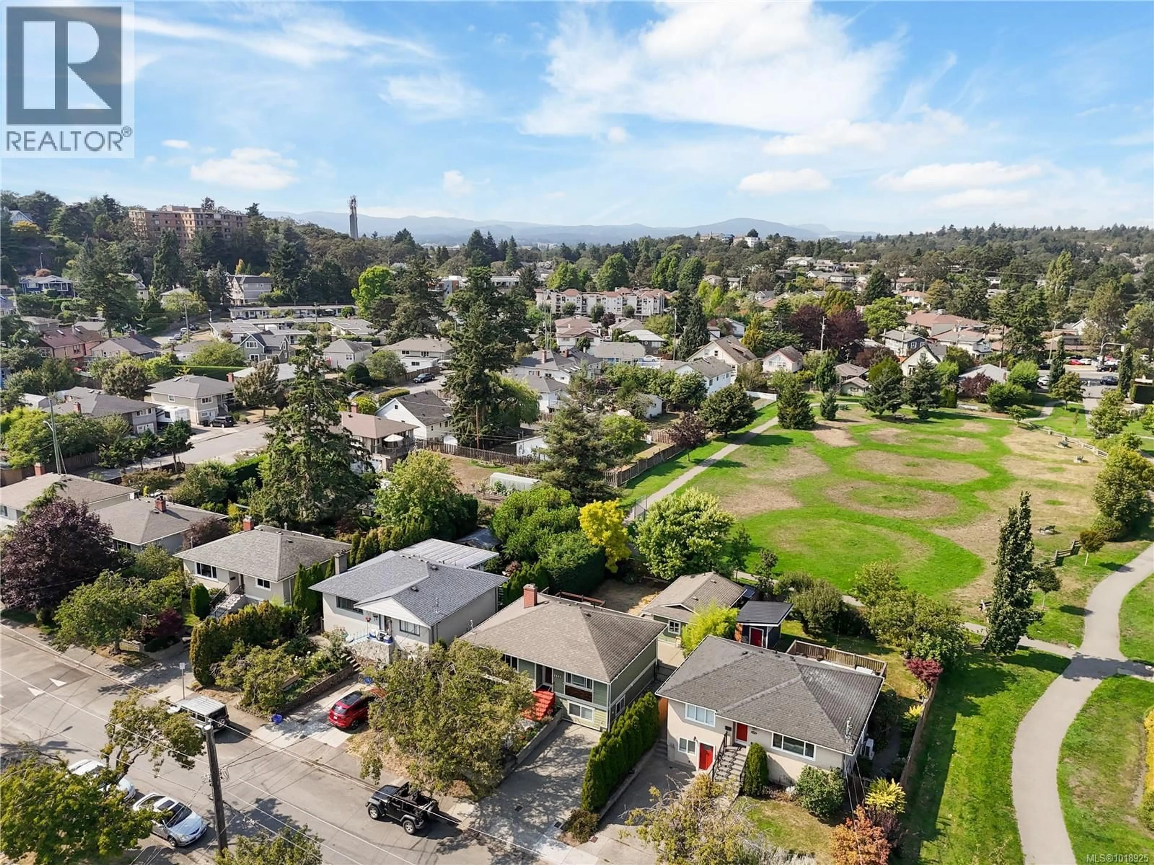 A pic from outside/outdoor area/front of a property/back of a property/a pic from drone, unknown for 1468 STROUD ROAD, Victoria British Columbia V8T2K9