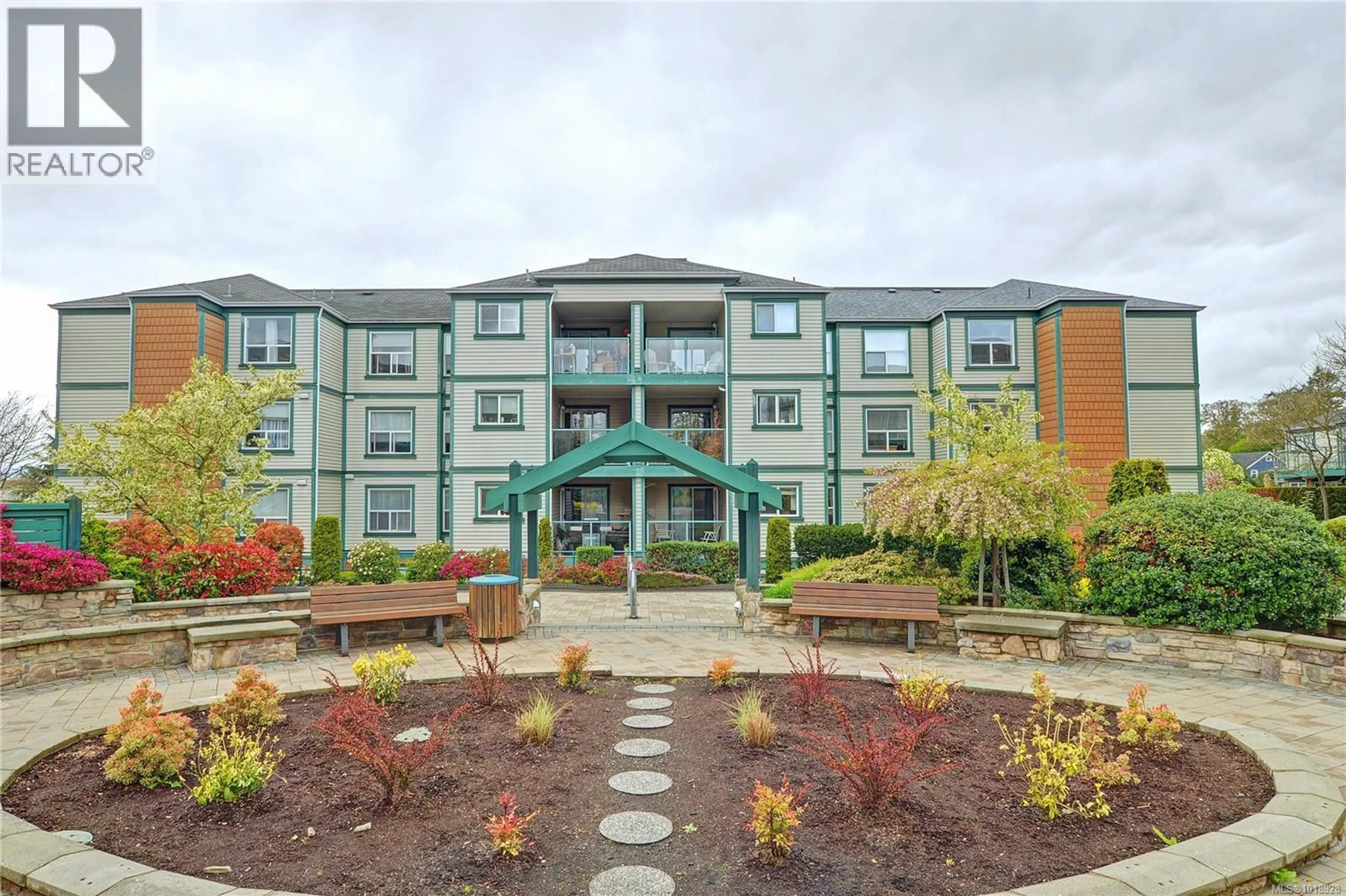 Patio, unknown for 306 - 894 VERNON AVENUE, Saanich British Columbia V8X2W6