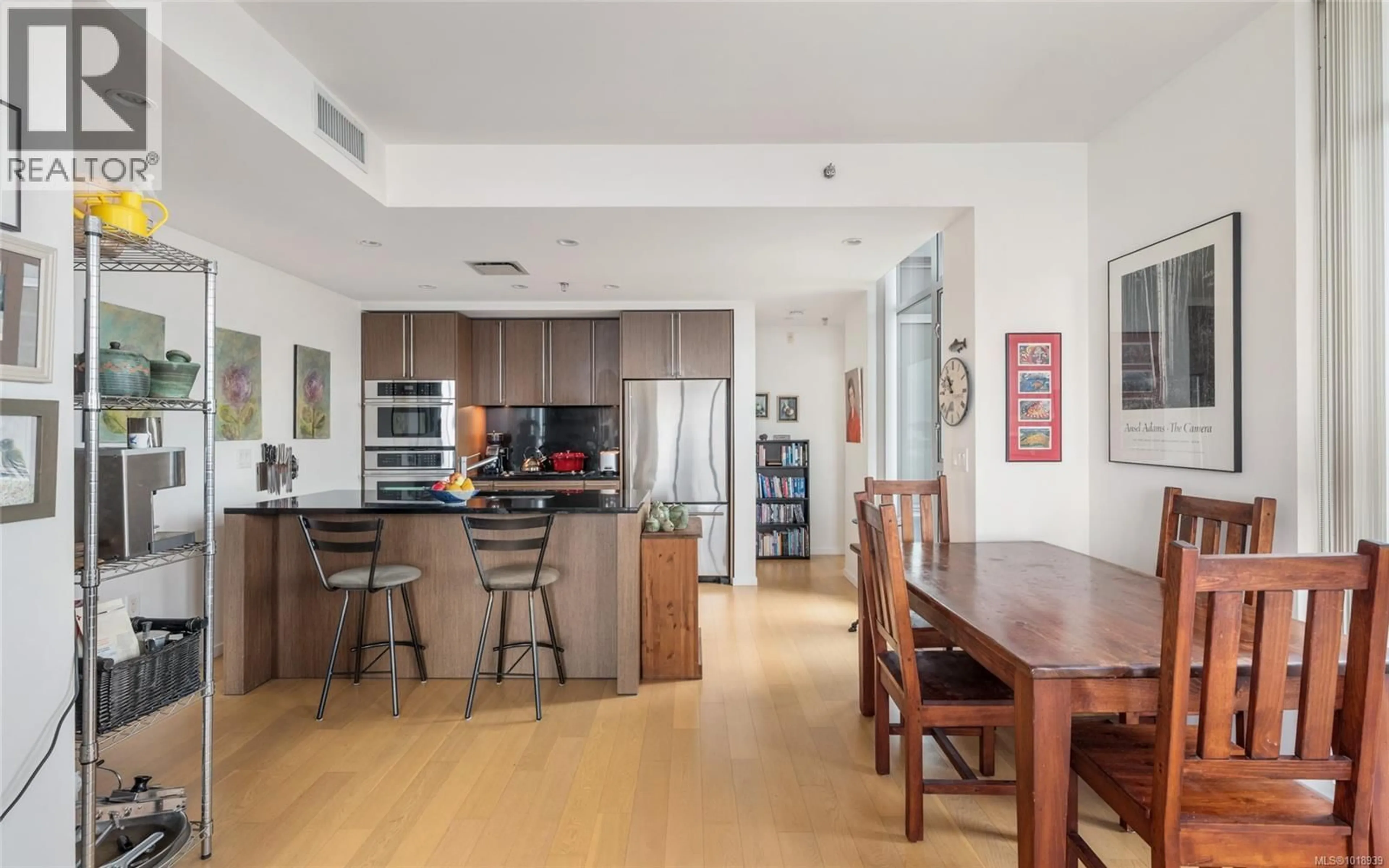 Open concept kitchen, unknown for 613 - 100 SAGHALIE ROAD, Victoria British Columbia V9A0A1