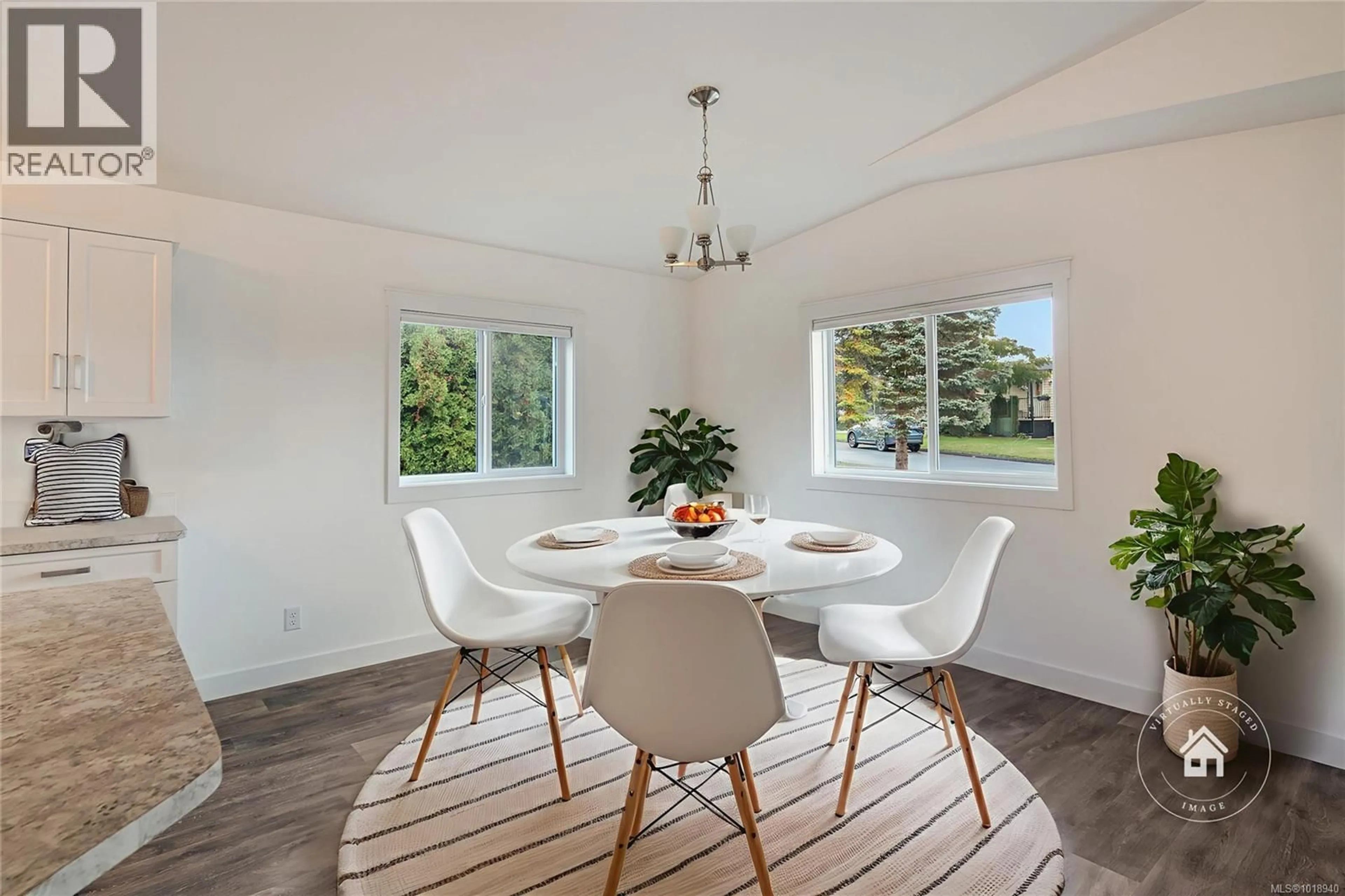 Dining room, ceramic/tile floor for 27 - 2301 ARBOT ROAD, Nanaimo British Columbia V9R6S6