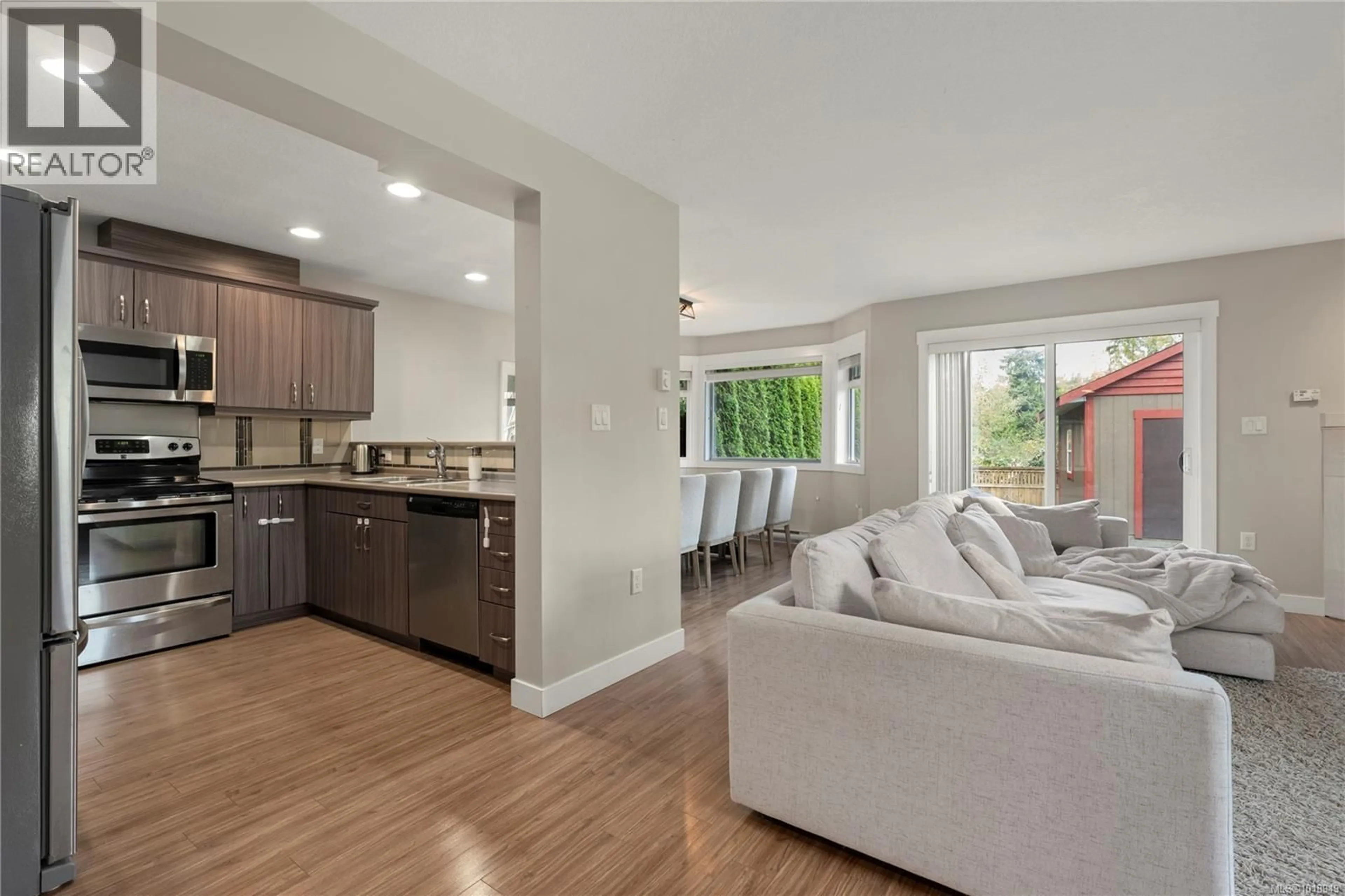 Open concept kitchen, unknown for B - 537 COOK STREET, Ladysmith British Columbia V9G1P8