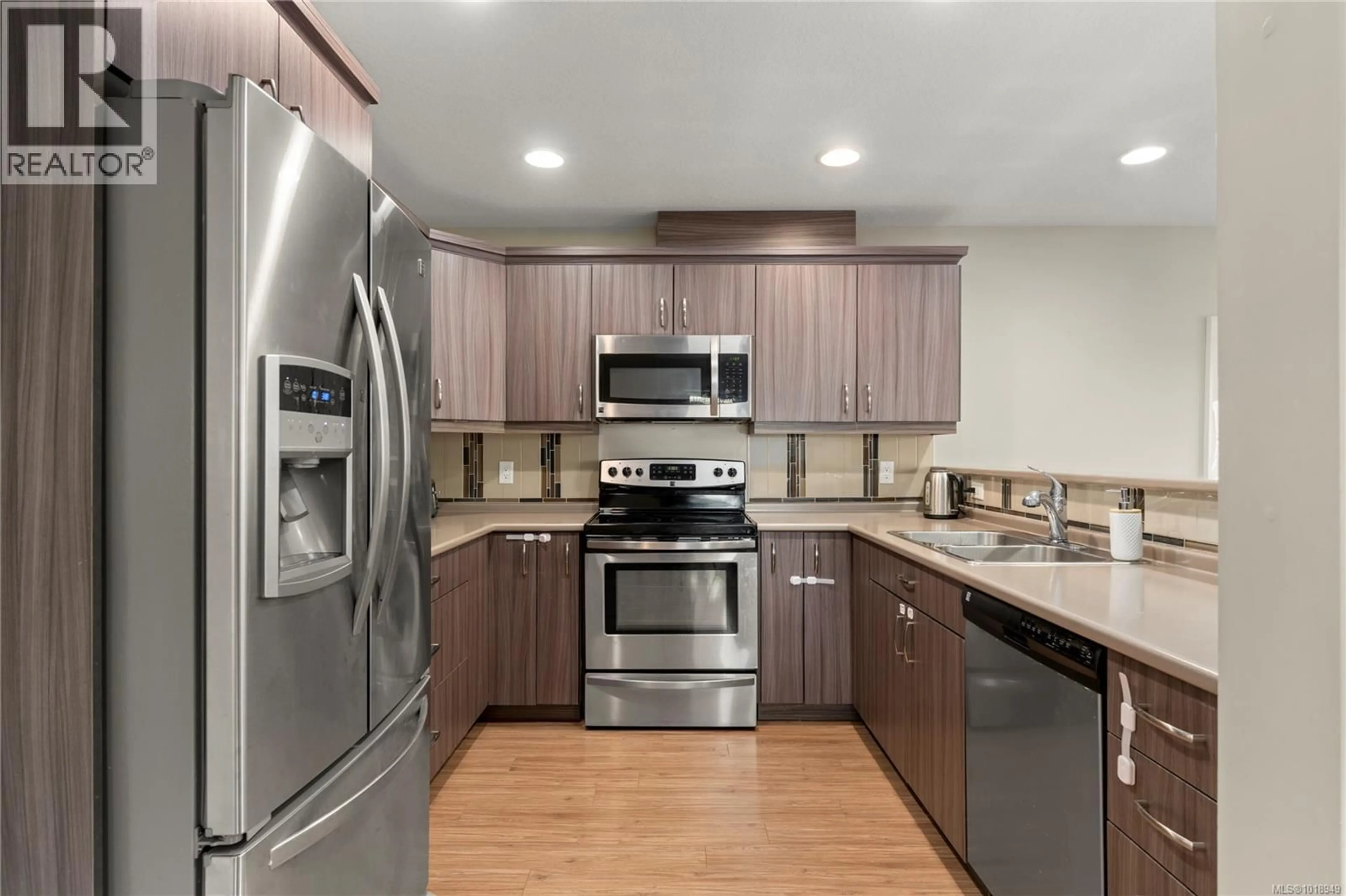 Unknown for B - 537 COOK STREET, Ladysmith British Columbia V9G1P8