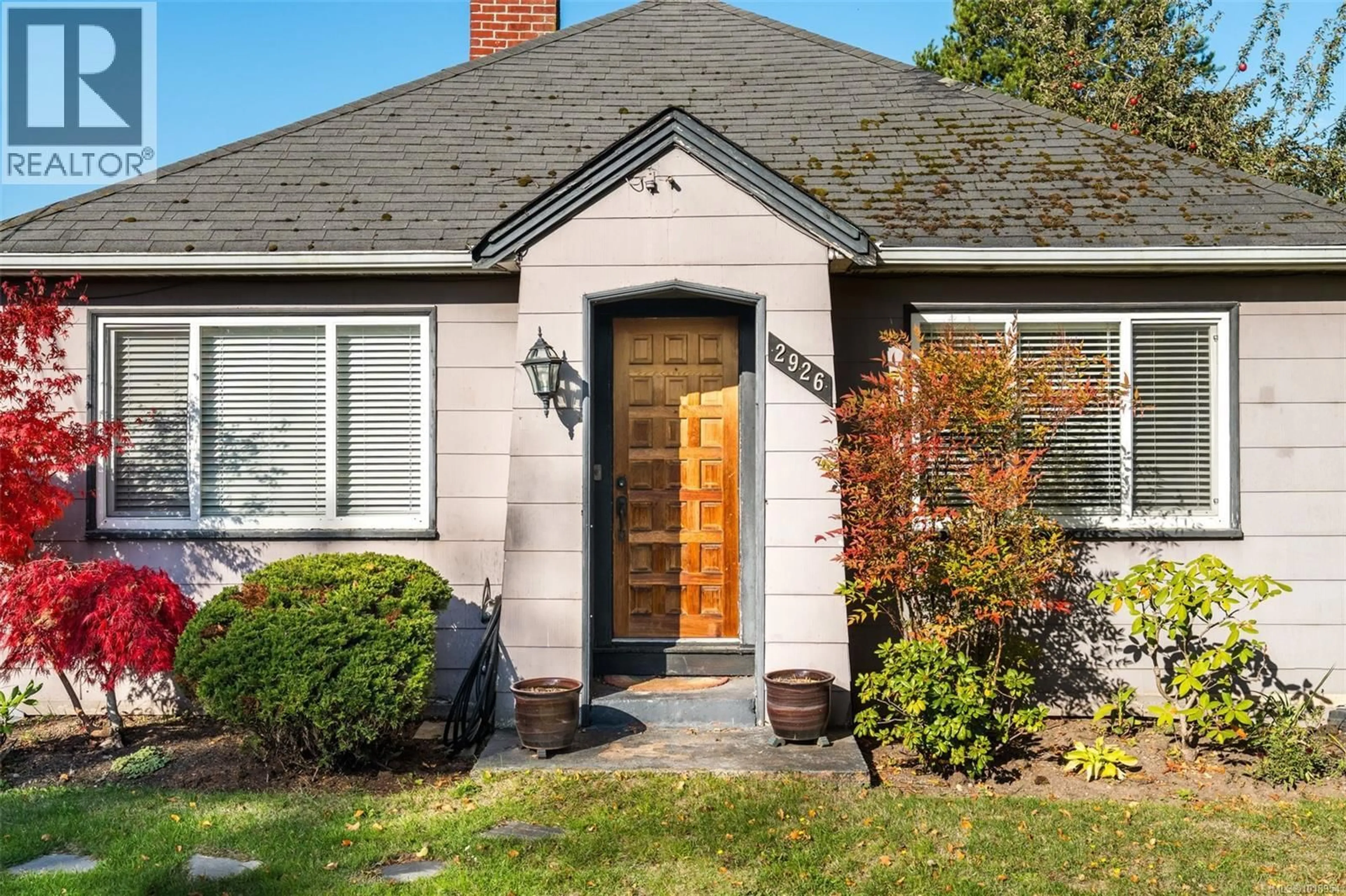 Home with brick exterior material, street for 2926 COLQUITZ AVENUE, Saanich British Columbia V9A2M3