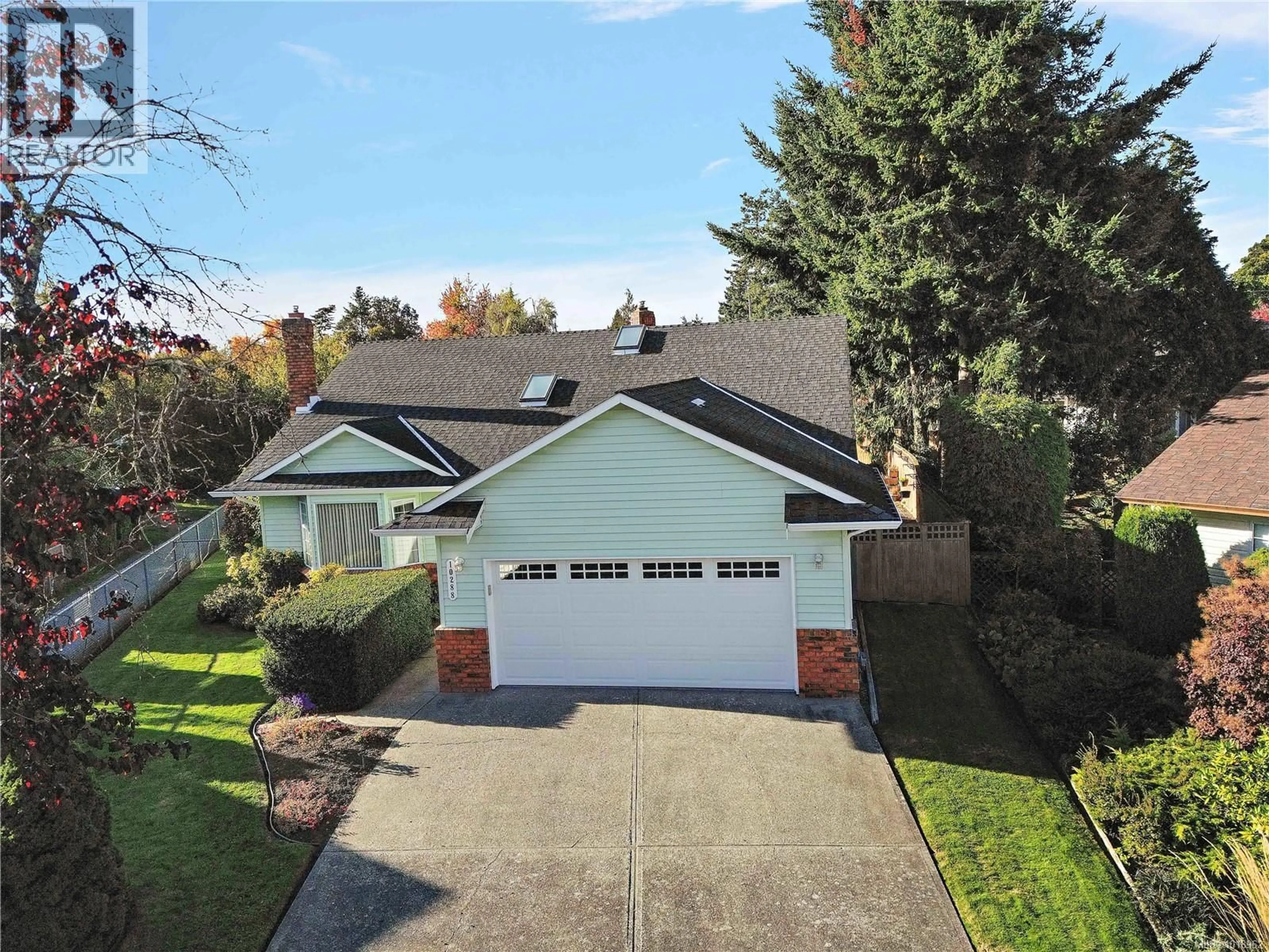 A pic from outside/outdoor area/front of a property/back of a property/a pic from drone, street for 10288 CLEVELAND ROAD, Sidney British Columbia V8L4X9