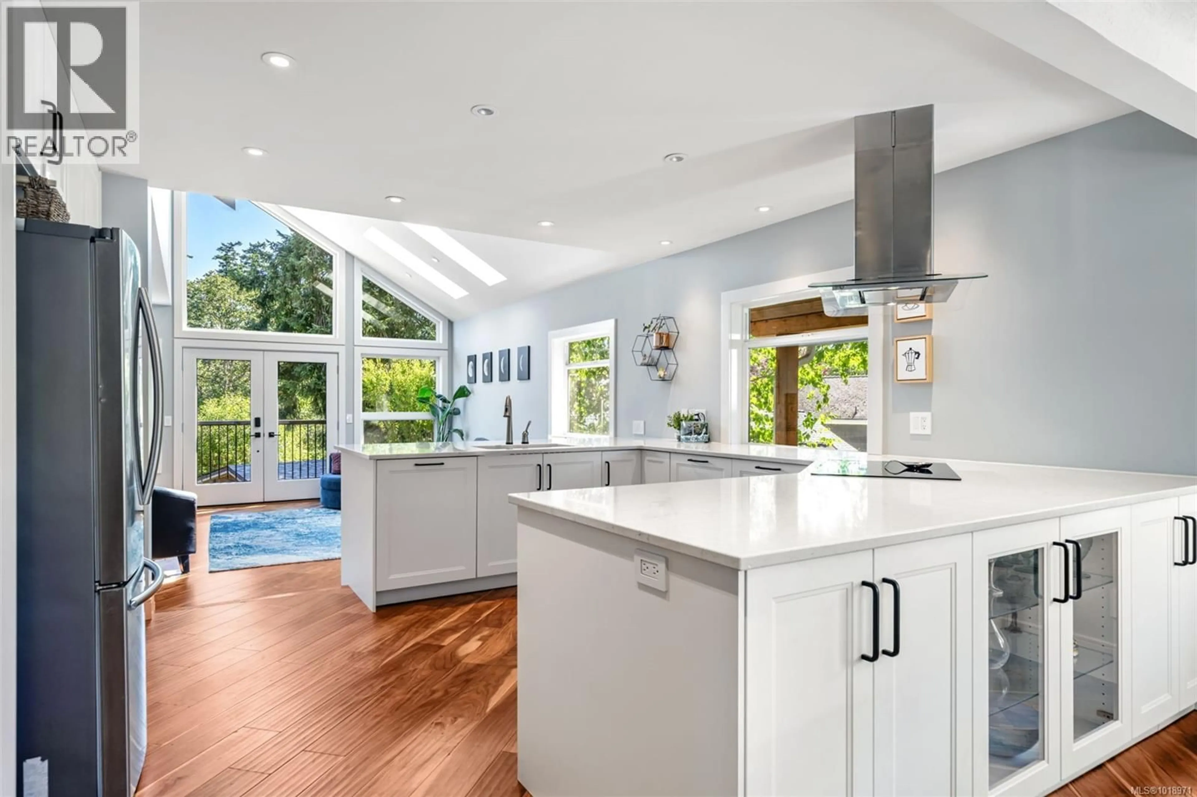 Contemporary kitchen, ceramic/tile floor for 920 ARUNDEL DRIVE, Saanich British Columbia V9A2C3