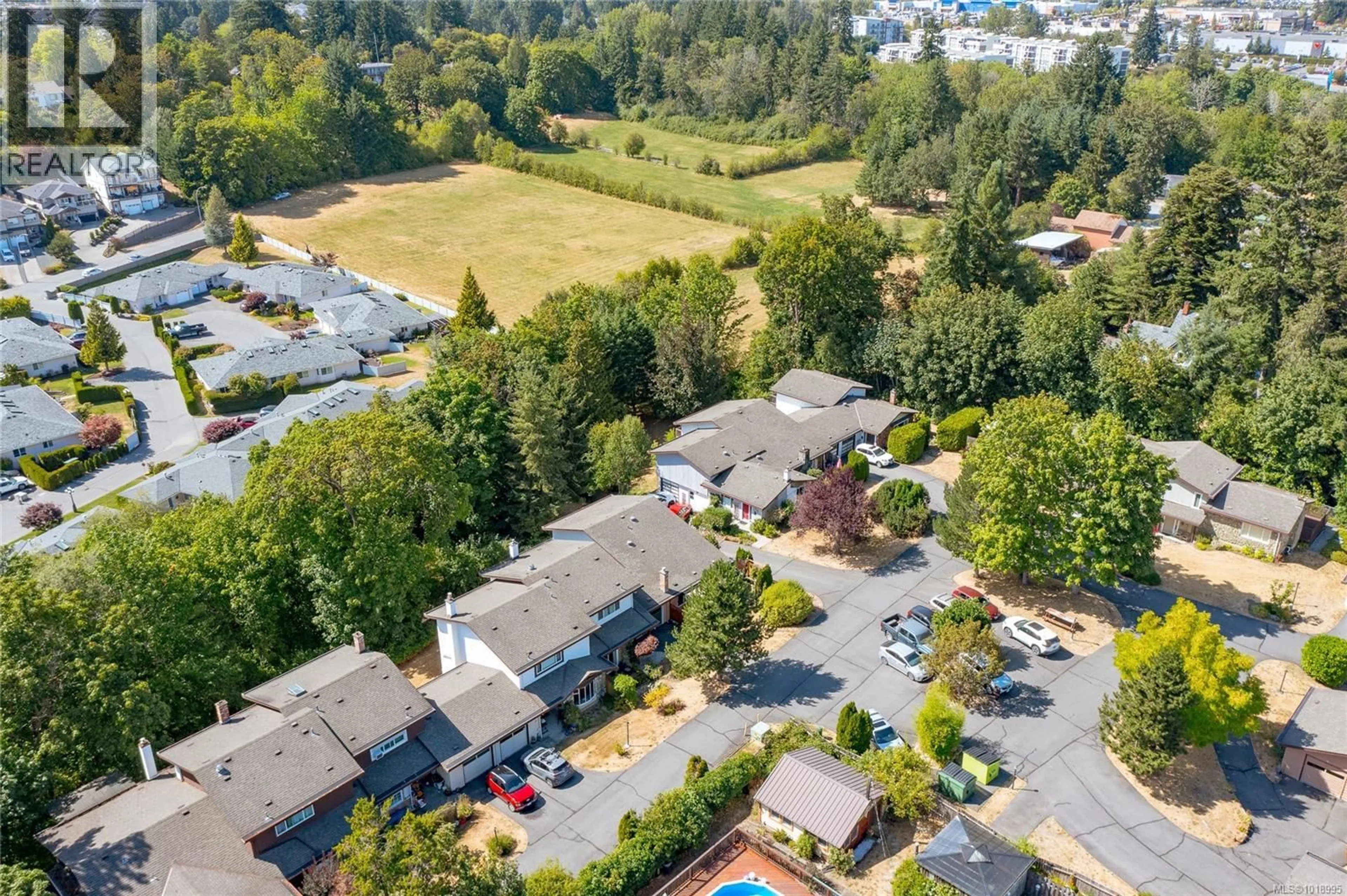 A pic from outside/outdoor area/front of a property/back of a property/a pic from drone, unknown for 13 - 6172 ALINGTON ROAD, Duncan British Columbia V9L2E9