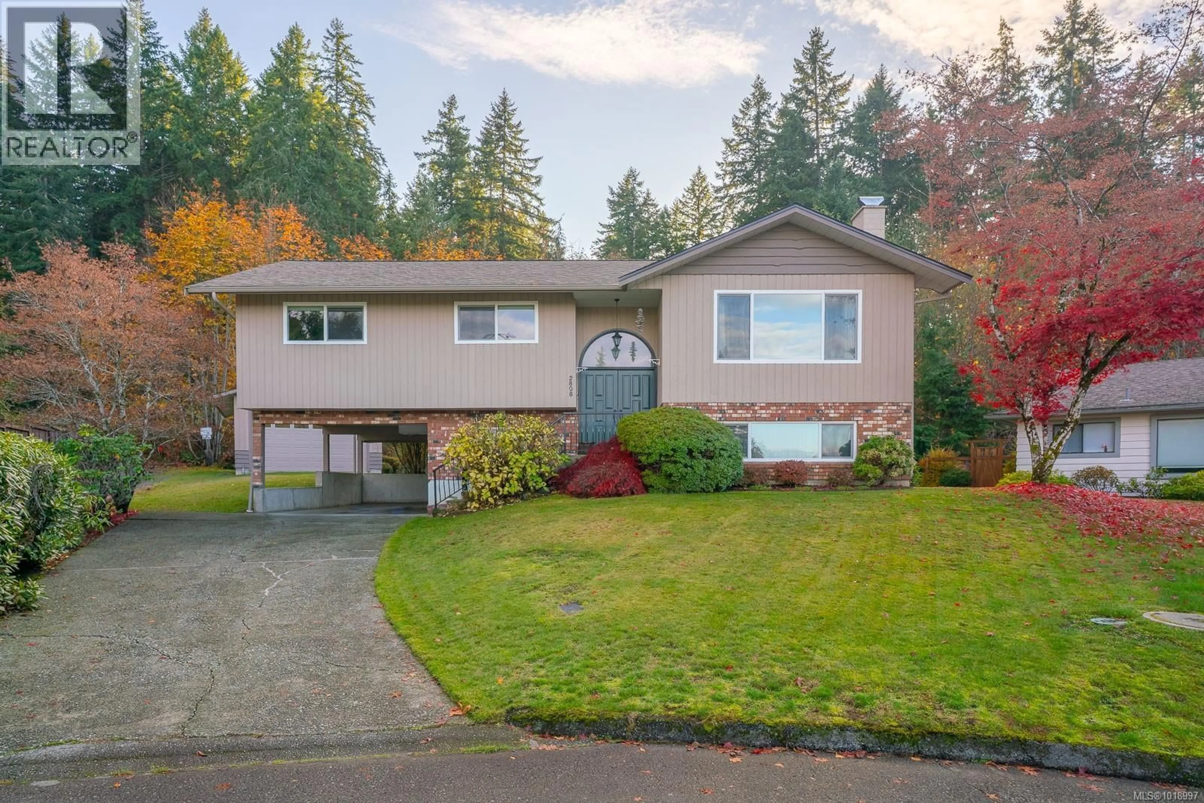 Home with vinyl exterior material, street for 2808 ROSEBOROUGH AVENUE, Port Alberni British Columbia V9Y7V8