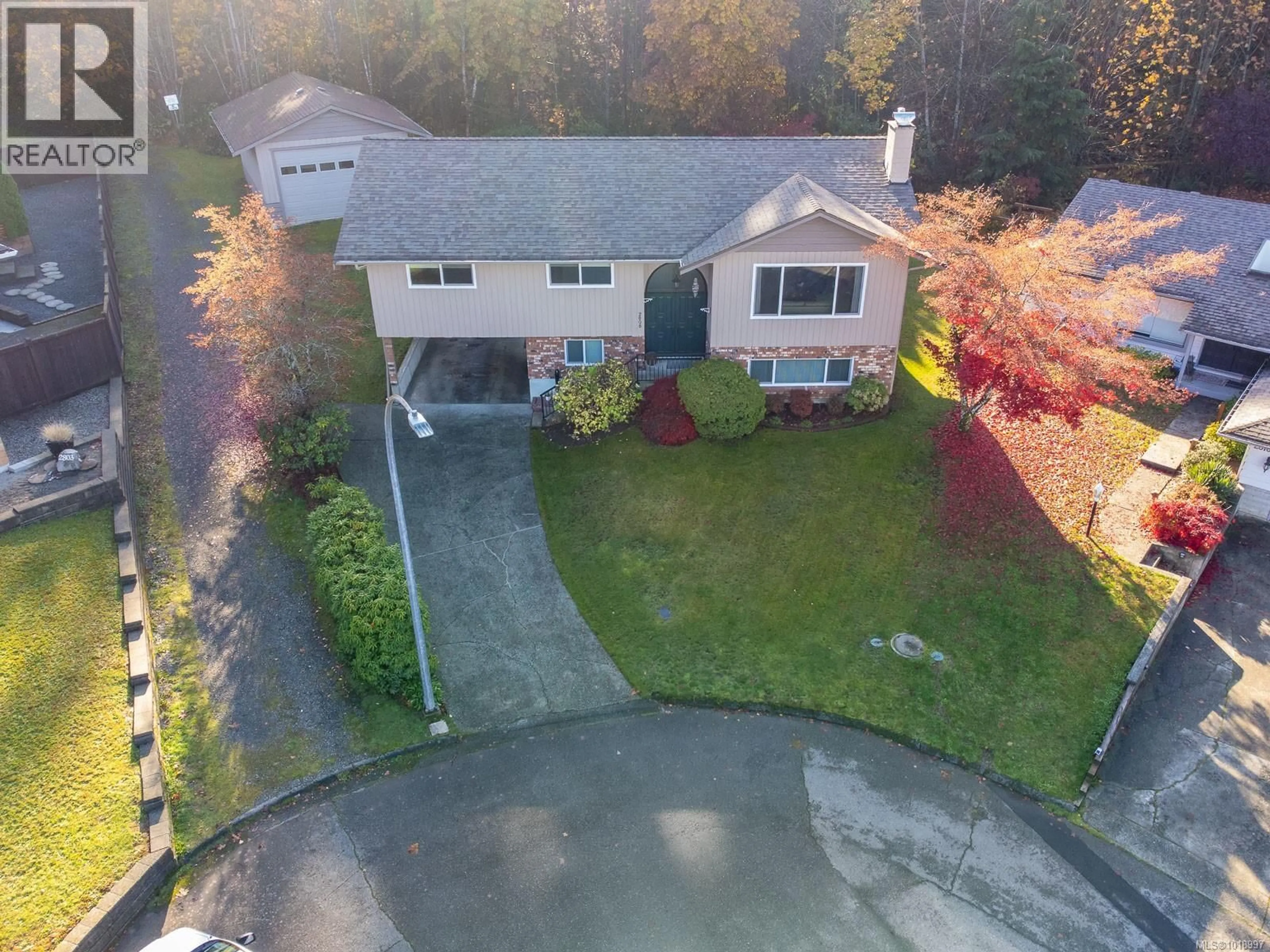A pic from outside/outdoor area/front of a property/back of a property/a pic from drone, unknown for 2808 ROSEBOROUGH AVENUE, Port Alberni British Columbia V9Y7V8