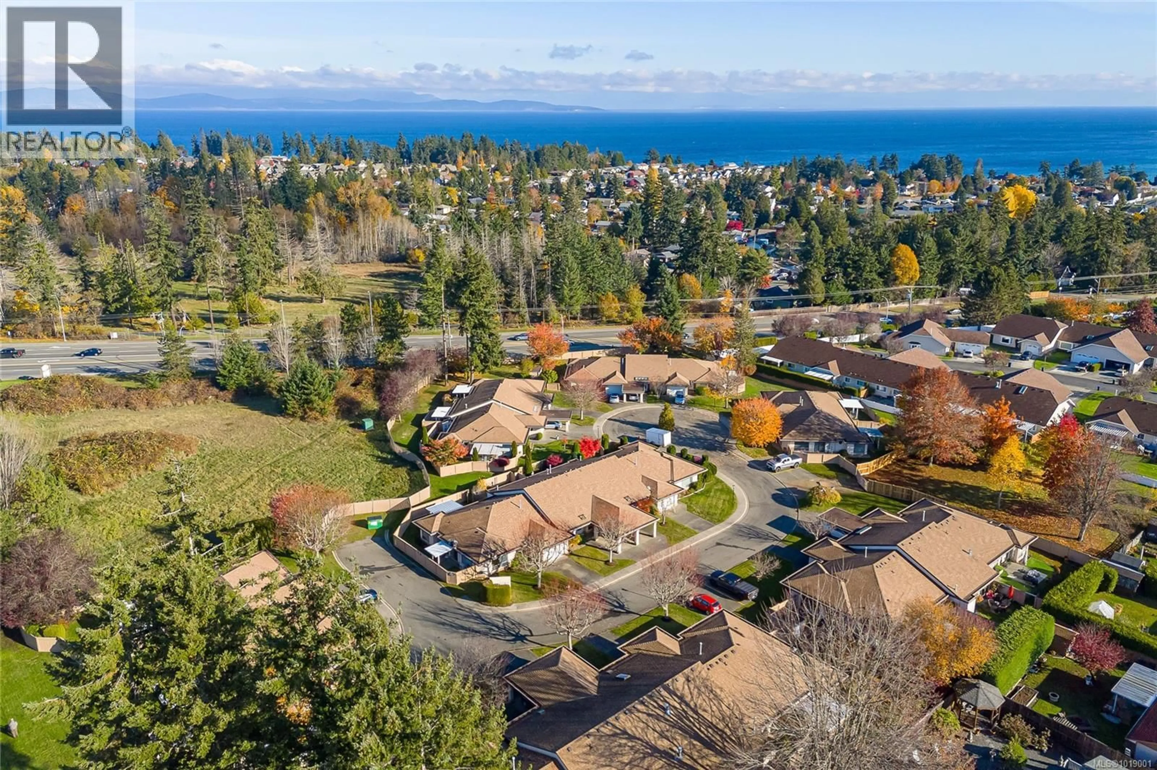 A pic from outside/outdoor area/front of a property/back of a property/a pic from drone, water/lake/river/ocean view for 8 - 310 PYM STREET NORTH, Parksville British Columbia V9P1G8