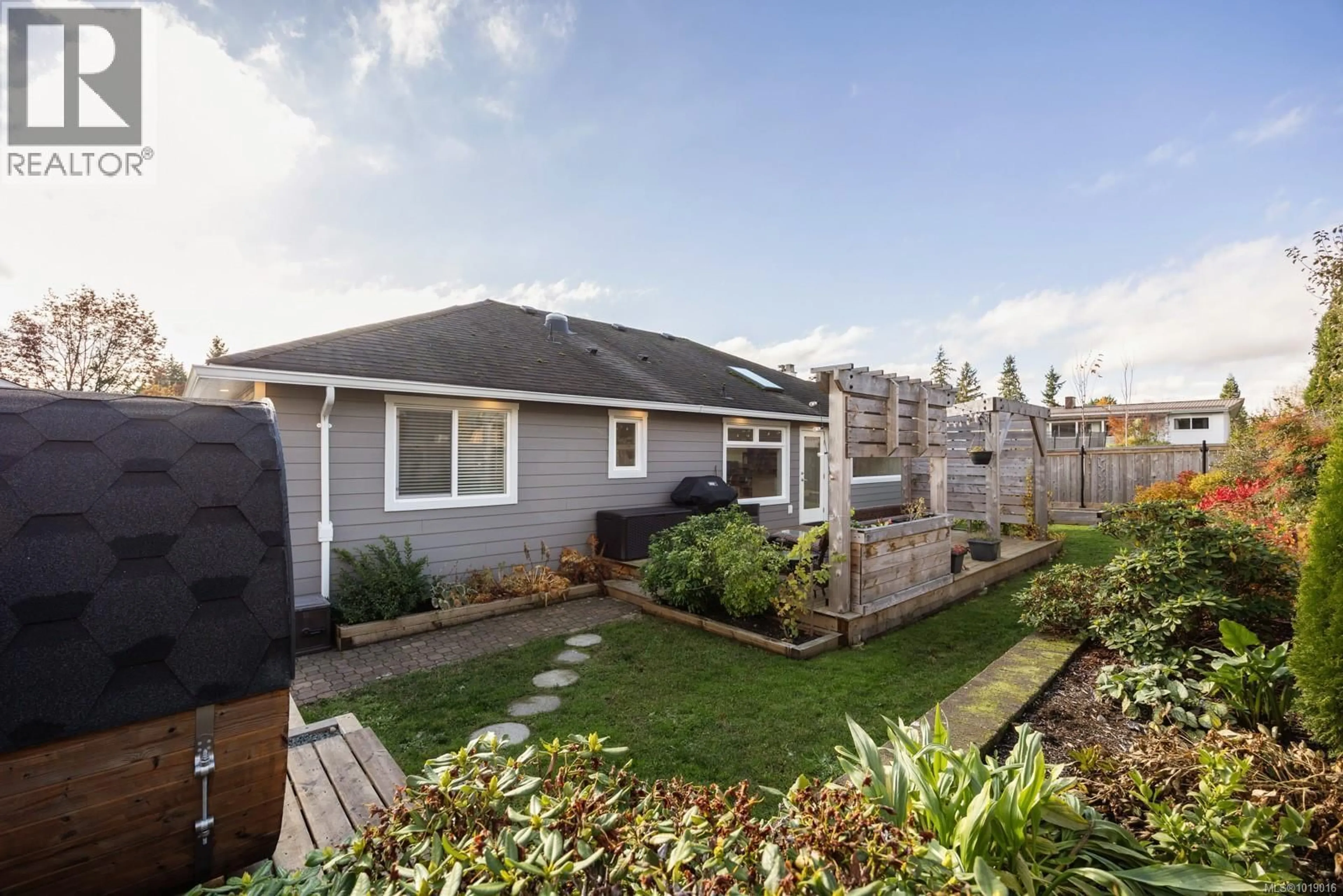 Unknown for 1616 ARBUTUS AVENUE, Comox British Columbia V9M2T6