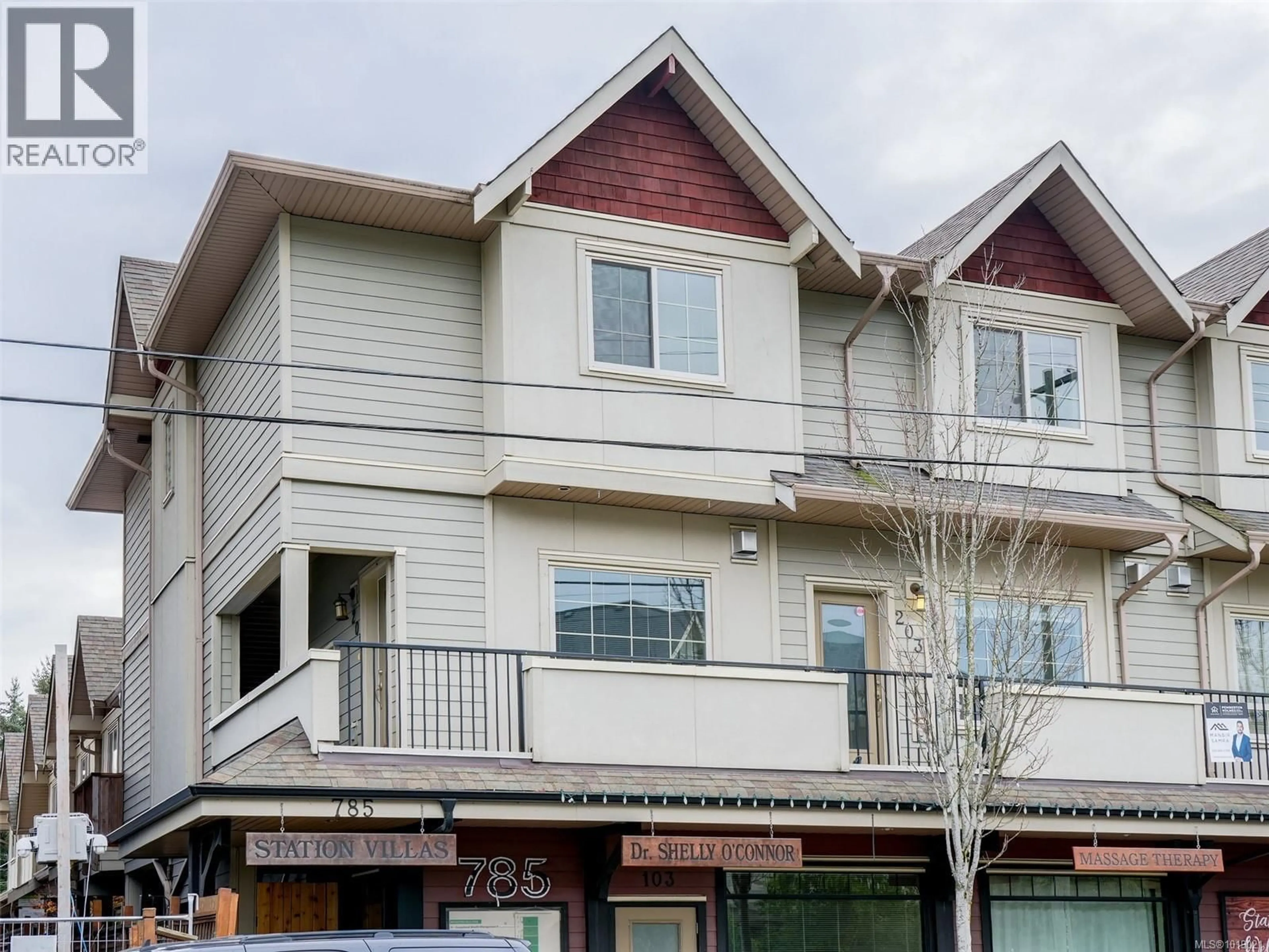 Home with vinyl exterior material, street for 201 - 785 STATION AVENUE, Langford British Columbia V9B0E6