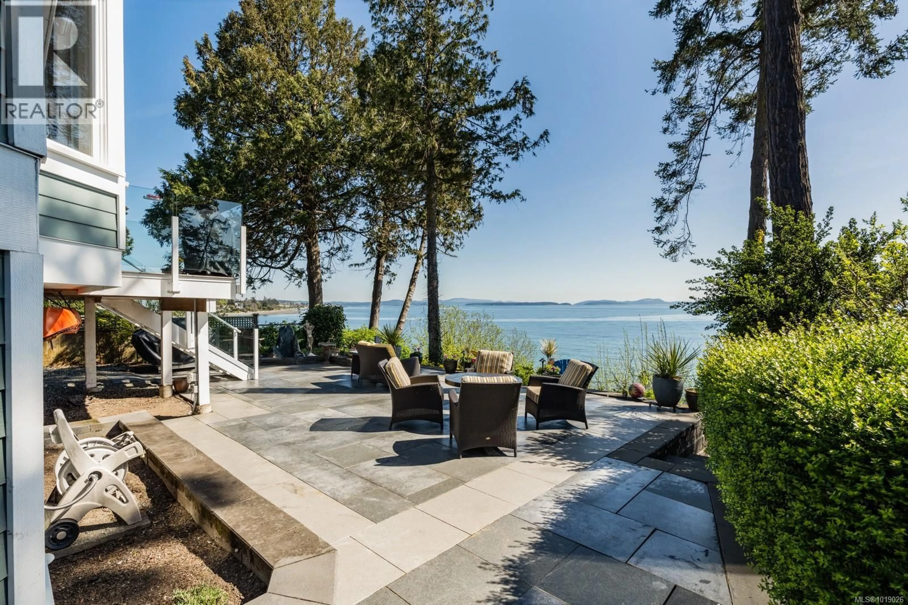 Patio, water/lake/river/ocean view for 9055 LOCHSIDE DRIVE, North Saanich British Columbia V8L1N1