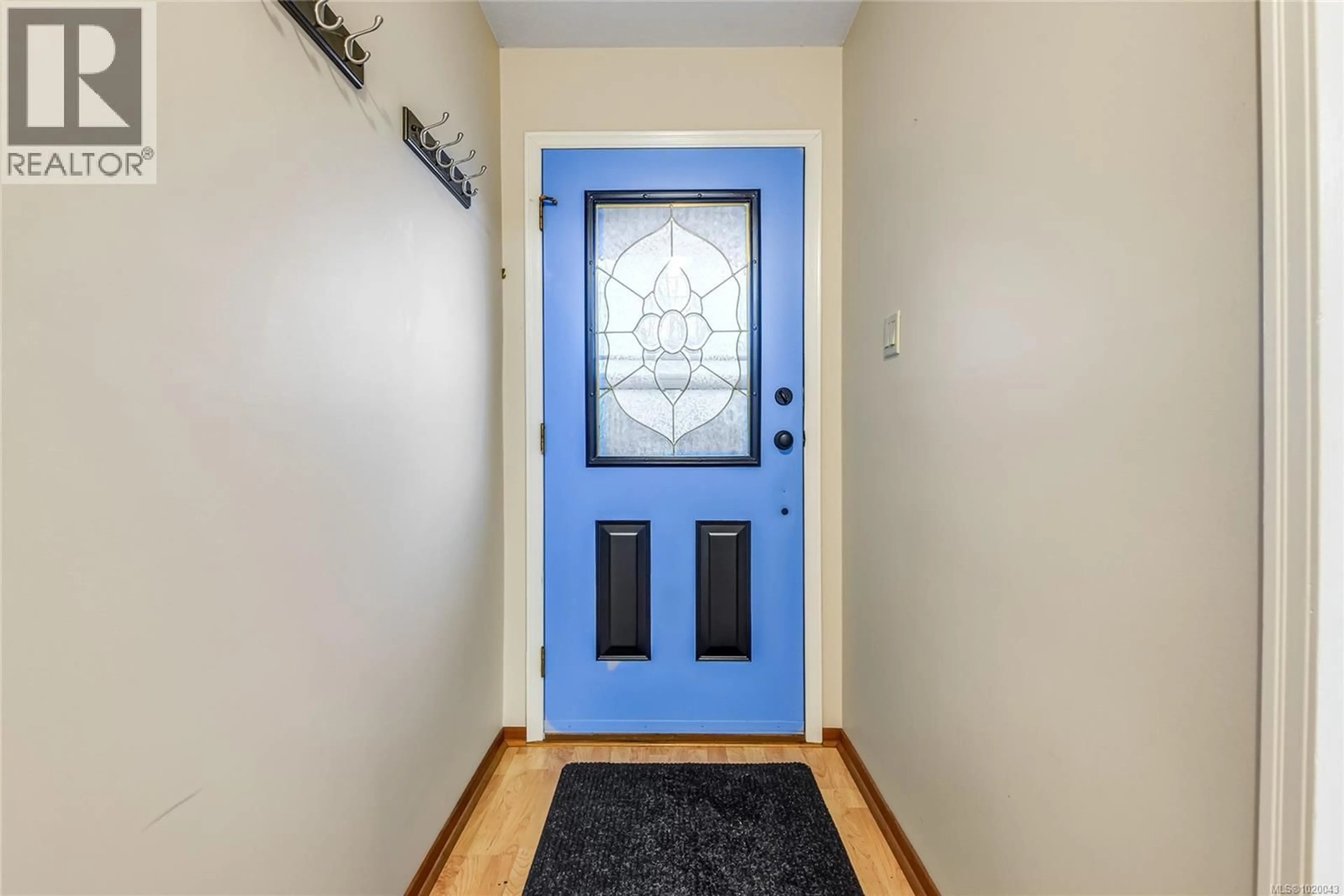 Indoor entryway for 2245 COUSINS AVENUE, Courtenay British Columbia V9N3N6