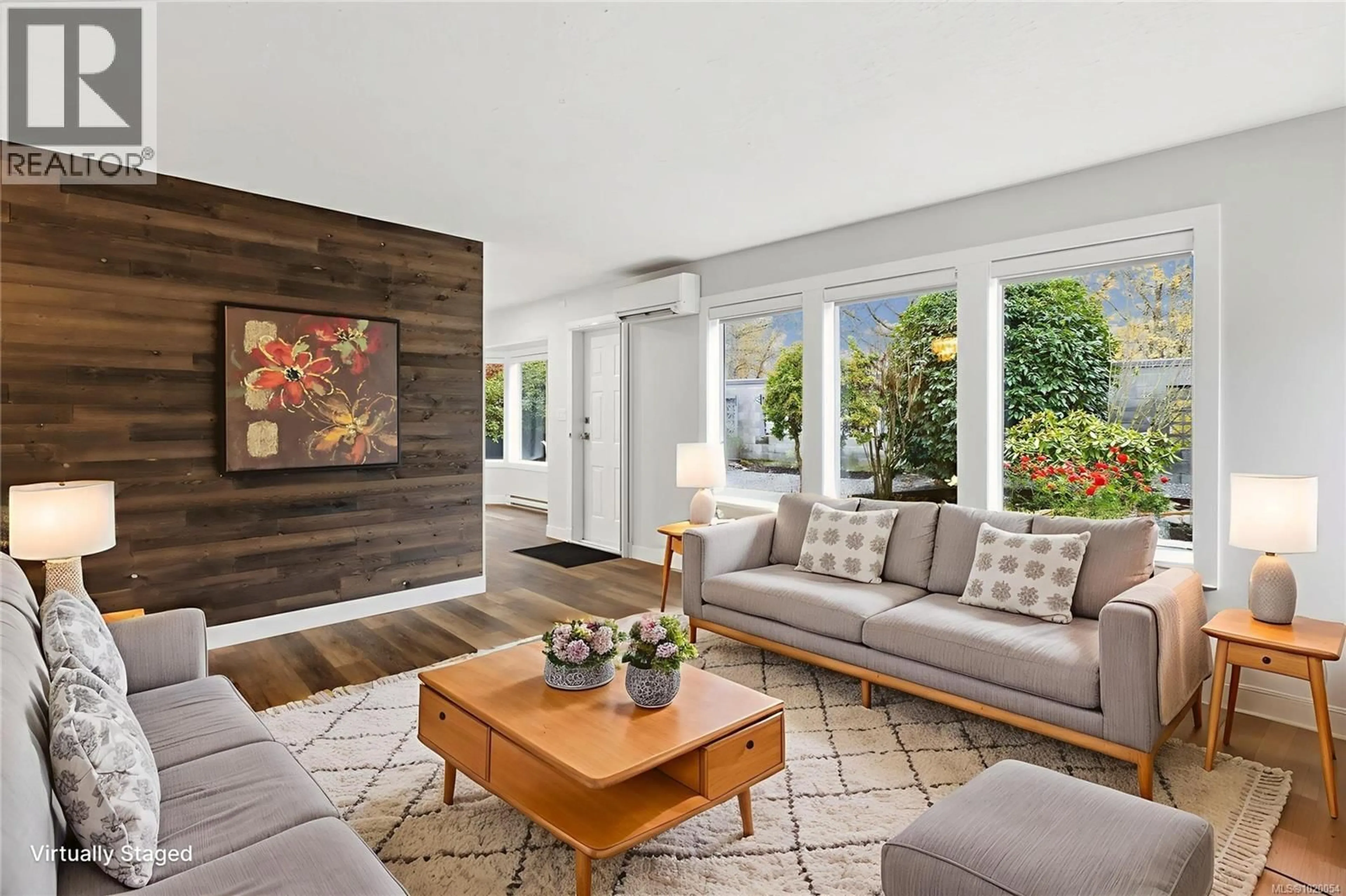 Living room with furniture, unknown for 15 - 111 MCKINSTRY ROAD, Duncan British Columbia V9L5E4