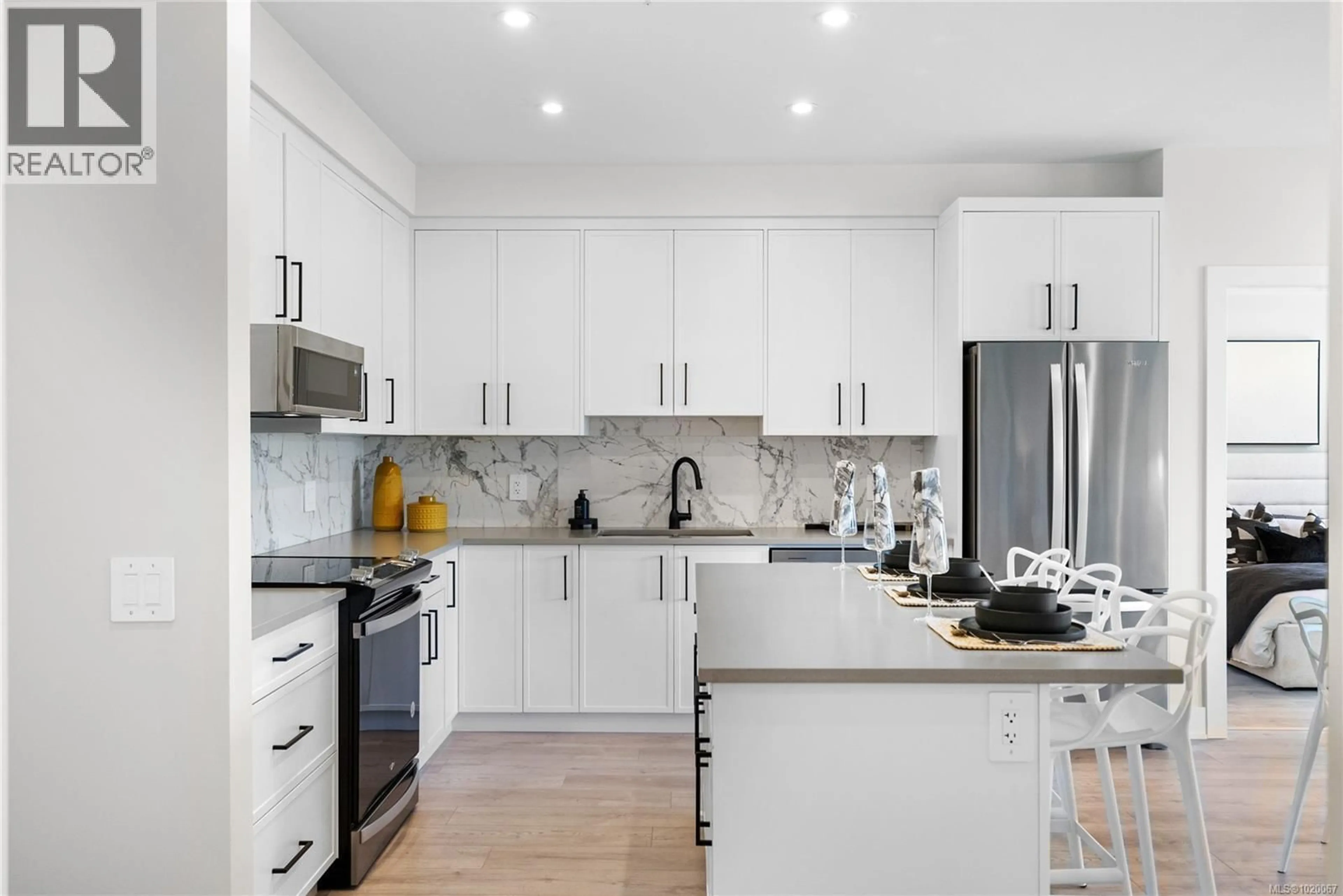 Unknown for 506 - 1371 GOLDSTREAM AVENUE, Langford British Columbia V9B7B4