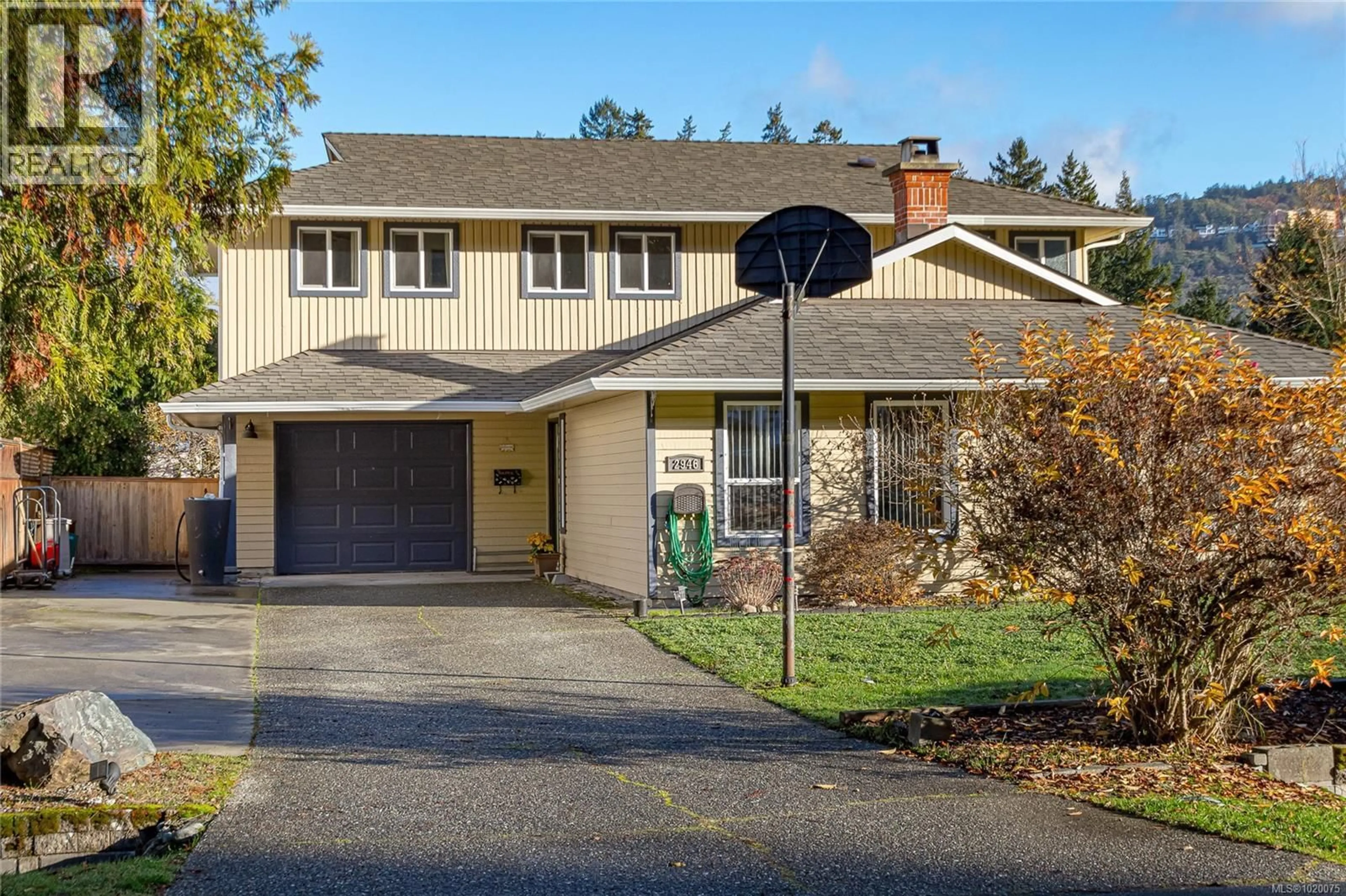 Home with vinyl exterior material, street for 2946 CRESSIDA CRESCENT, Langford British Columbia V9B5W7