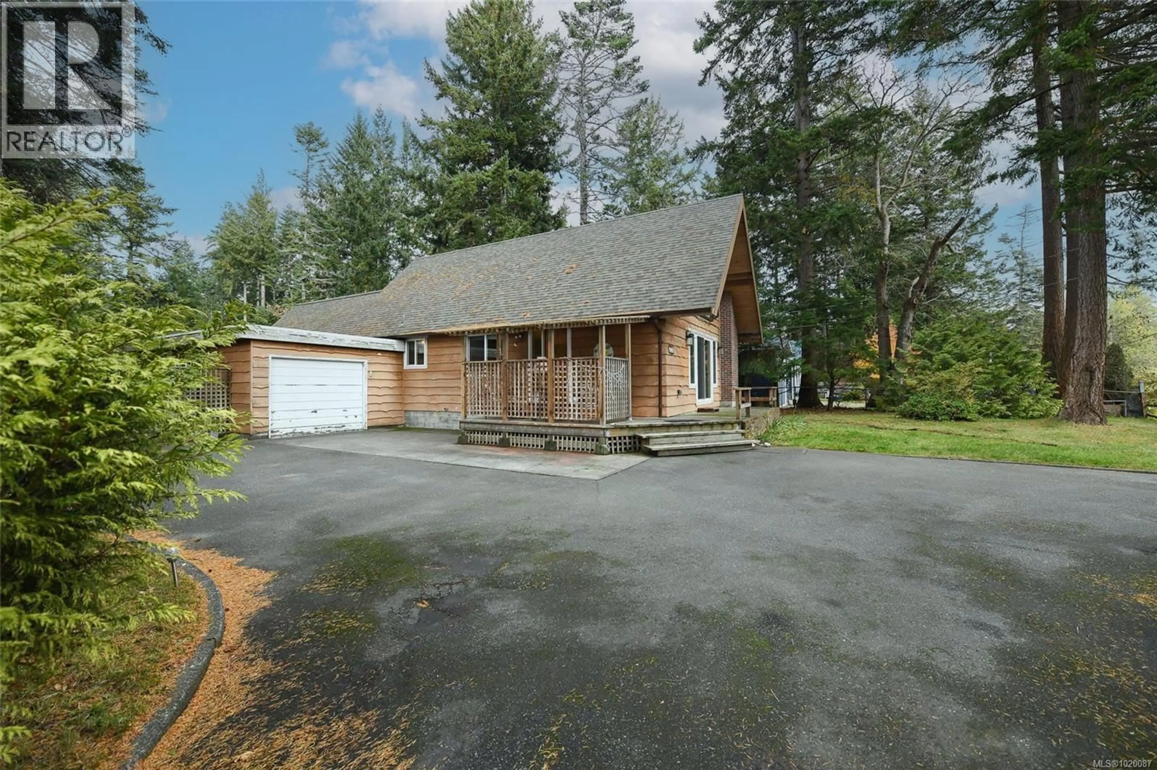 A pic from outside/outdoor area/front of a property/back of a property/a pic from drone, unknown for 1210 WILKINSON ROAD, Comox British Columbia V9M4B8