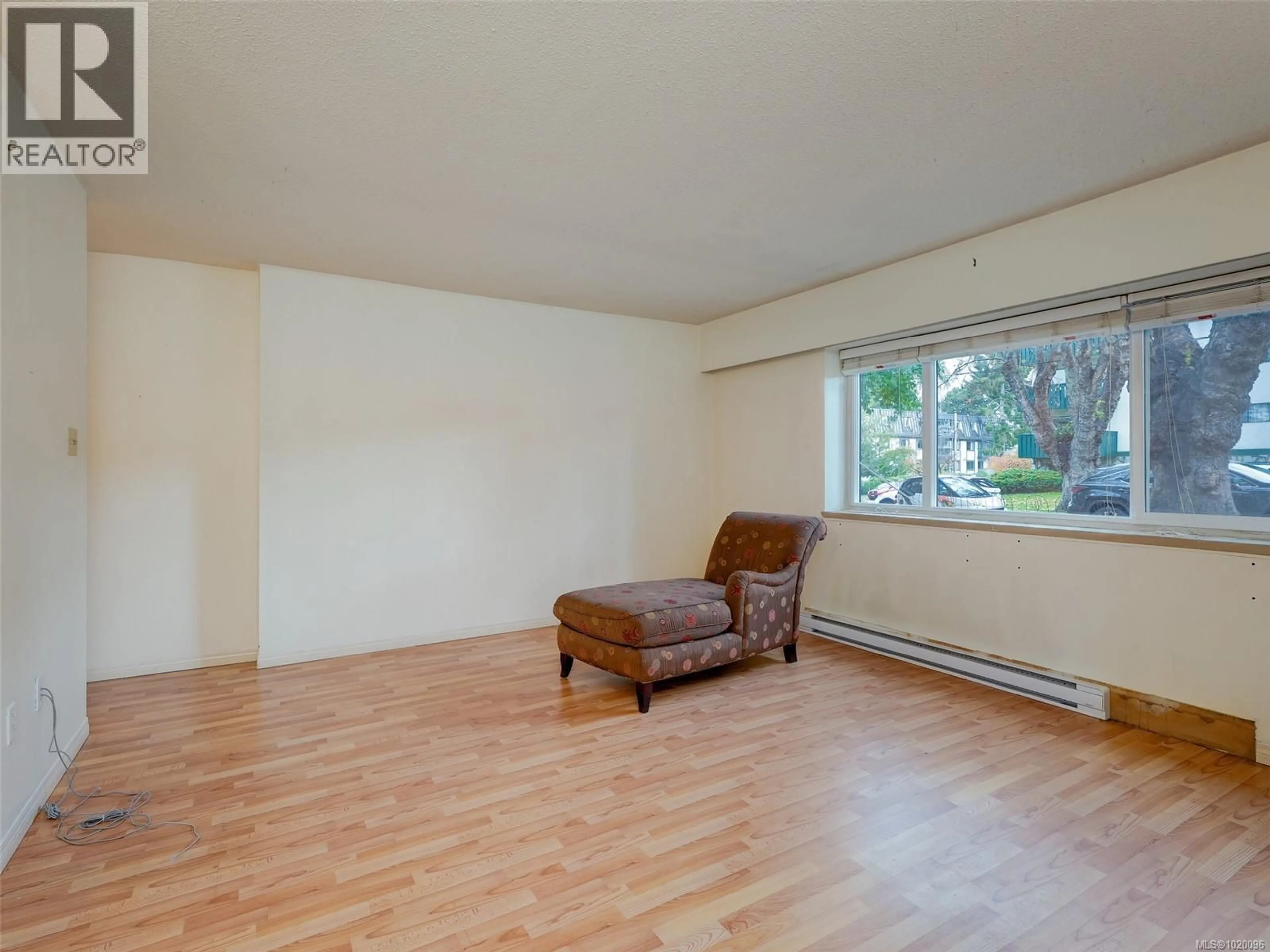 A pic of a room for 103 - 1122 HILDA STREET, Victoria British Columbia V8V2Z4