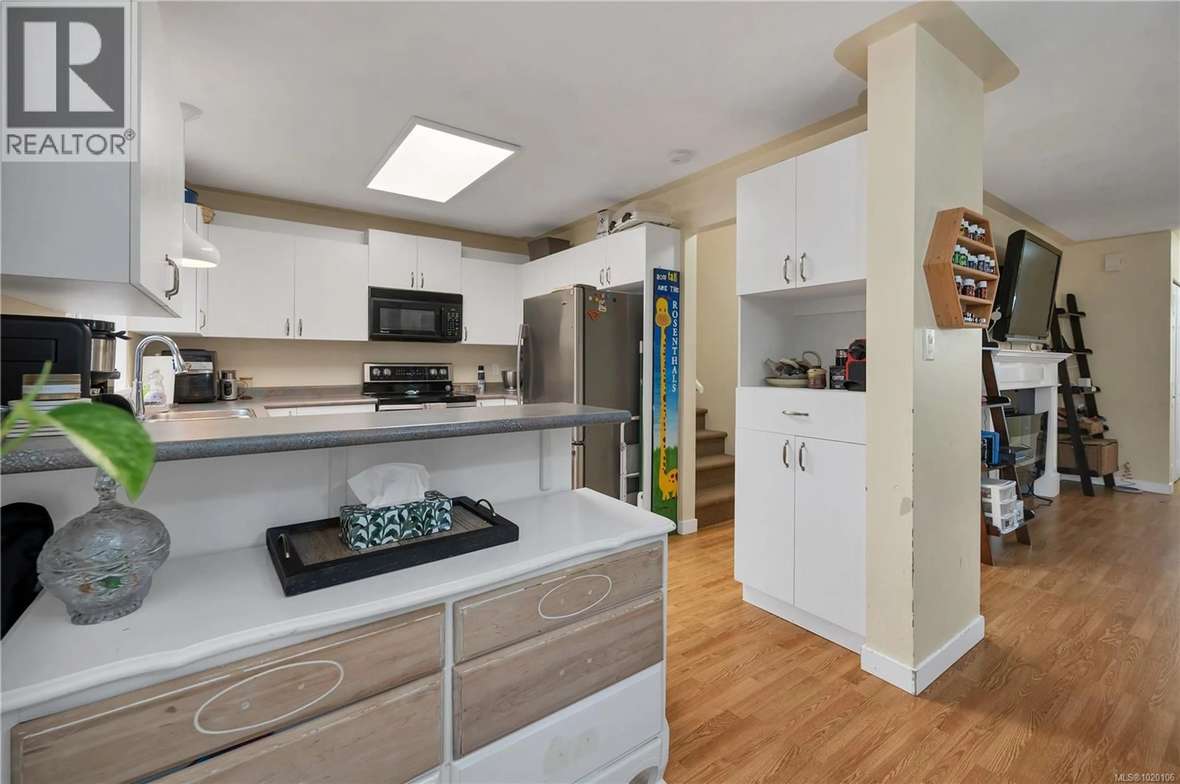 Open concept kitchen, unknown for 17 - 772 ROBRON ROAD, Campbell River British Columbia V9W7X9