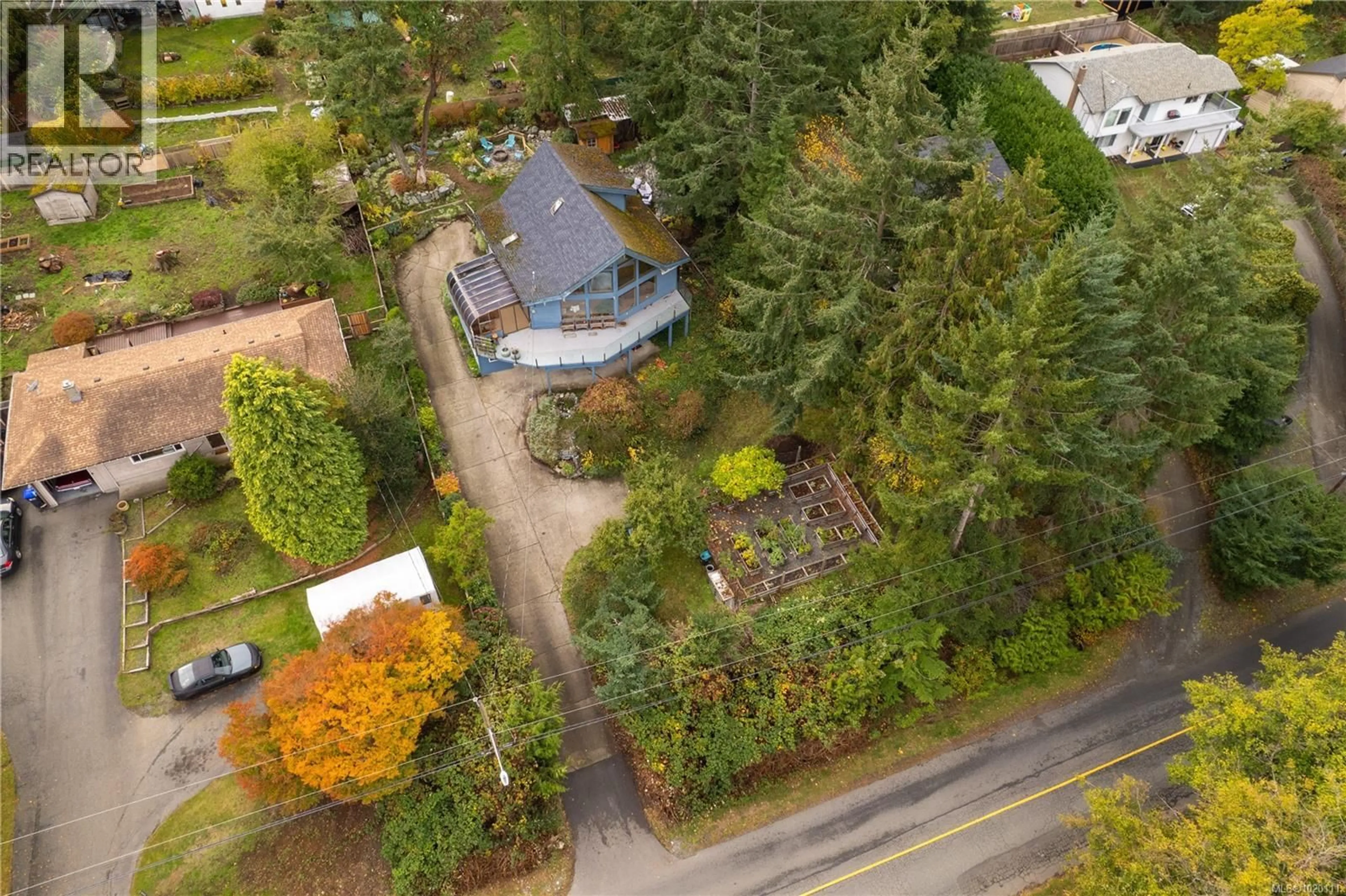 A pic from outside/outdoor area/front of a property/back of a property/a pic from drone, unknown for 6869 PHILIP ROAD, Lantzville British Columbia V0R2H0
