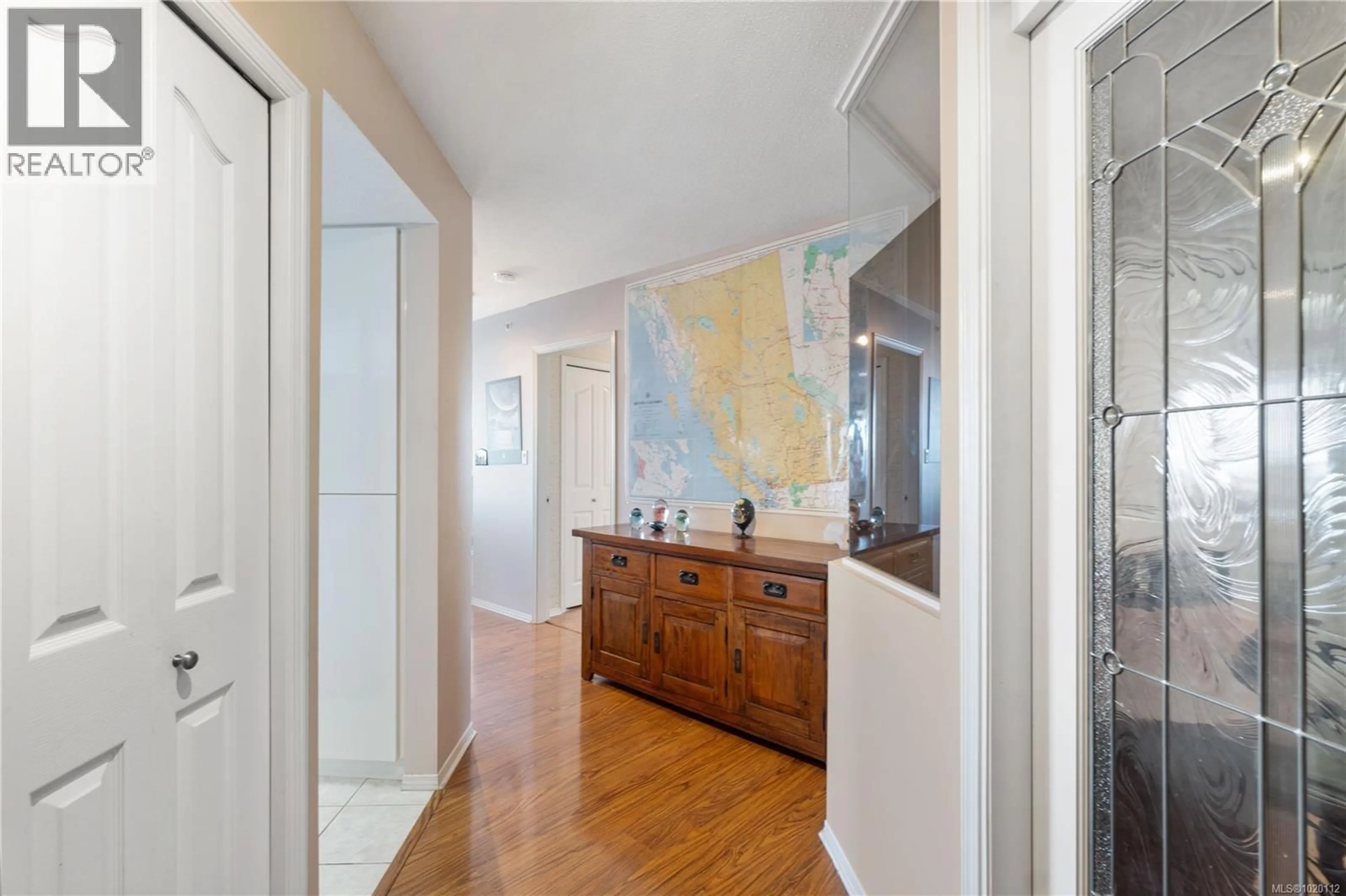 Indoor entryway for 1705 - 154 PROMENADE DRIVE, Nanaimo British Columbia V9R6Y3