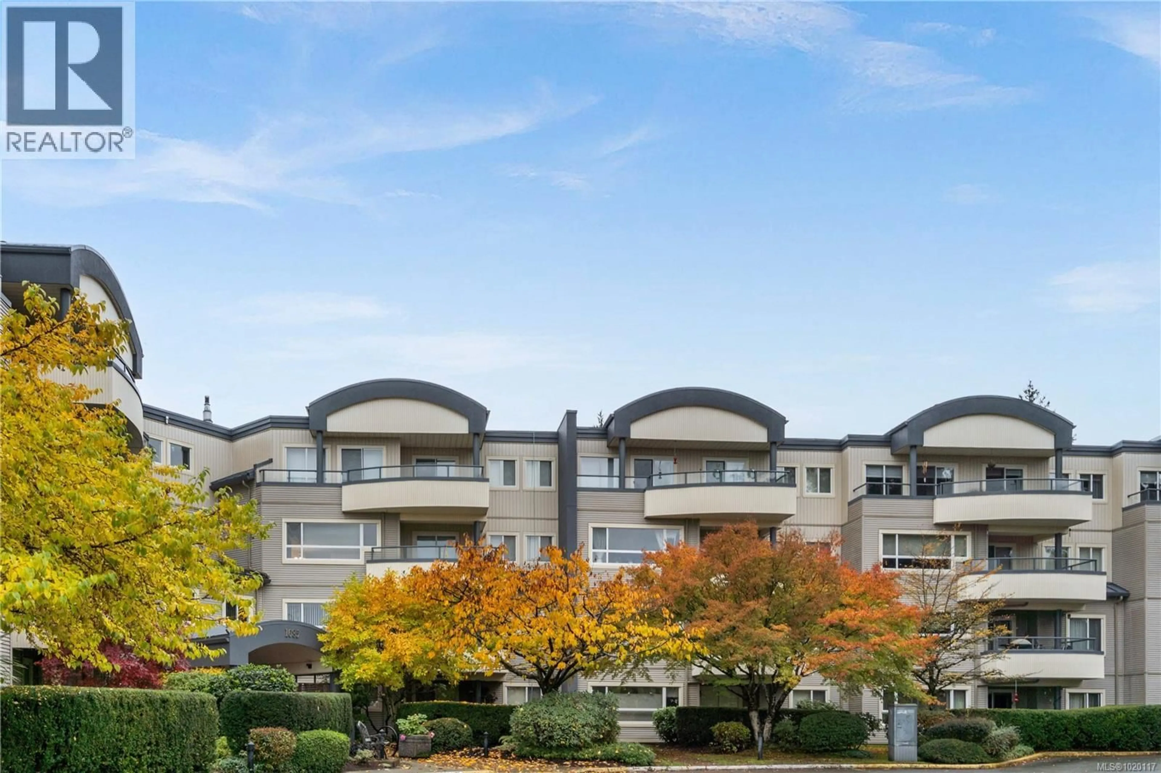 Patio, mountain view for 310 - 1685 ESTEVAN ROAD, Nanaimo British Columbia V9S5V9