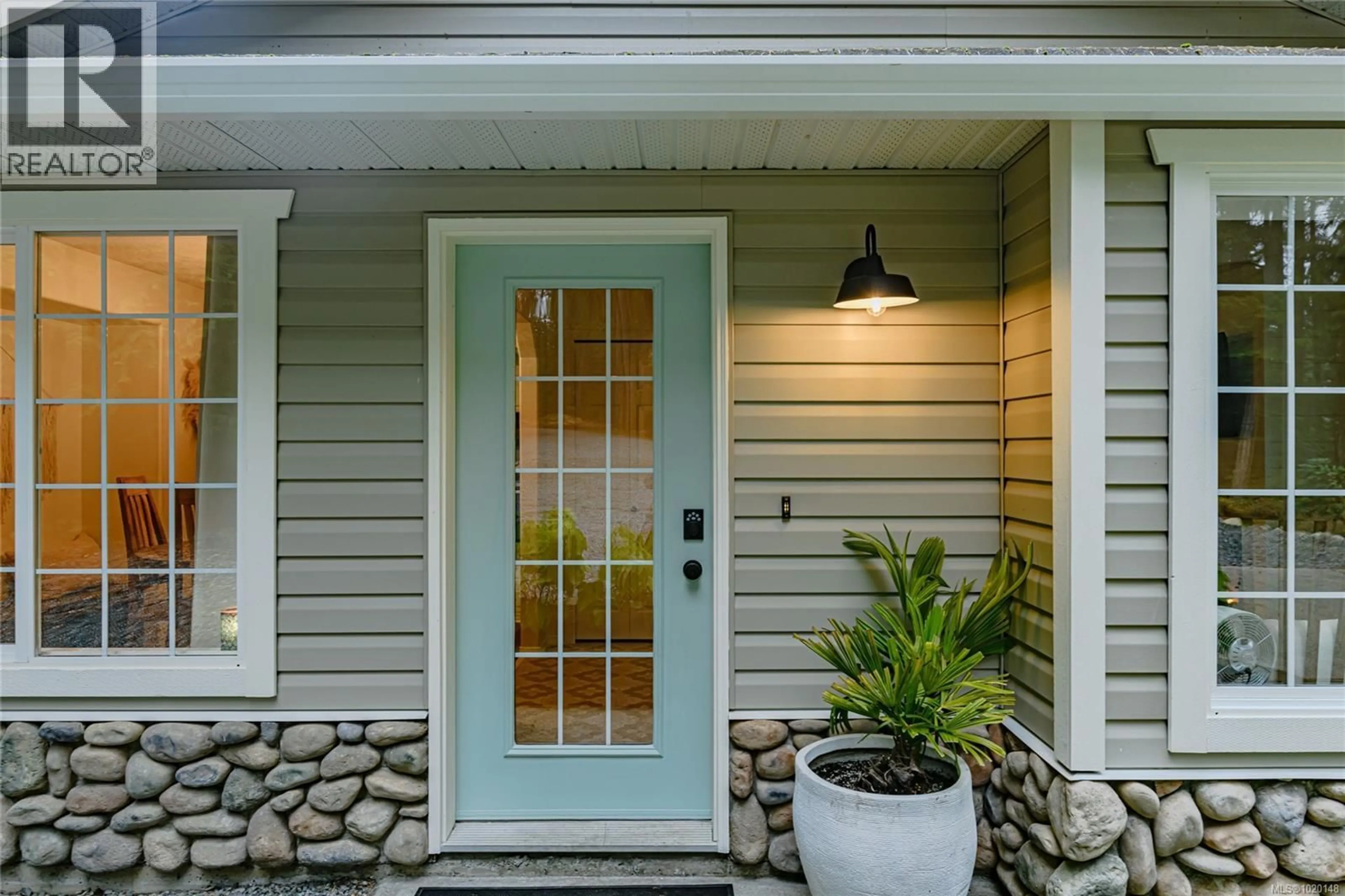 Indoor entryway for 1222 BRAITHWAITE DRIVE, Cobble Hill British Columbia V8H0G3