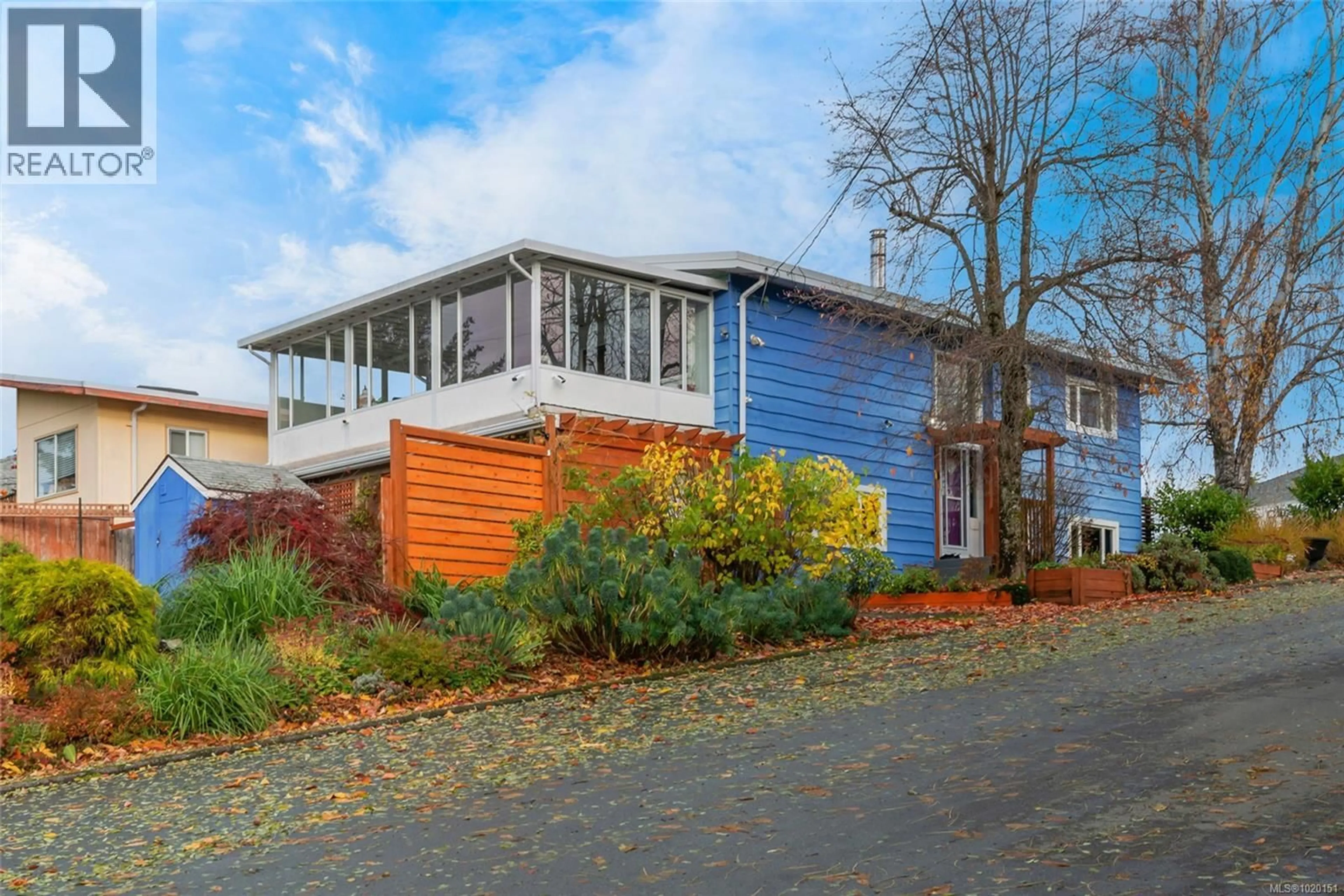 Home with vinyl exterior material, street for 5213 MAR STREET, Port Alberni British Columbia V9Y7T9