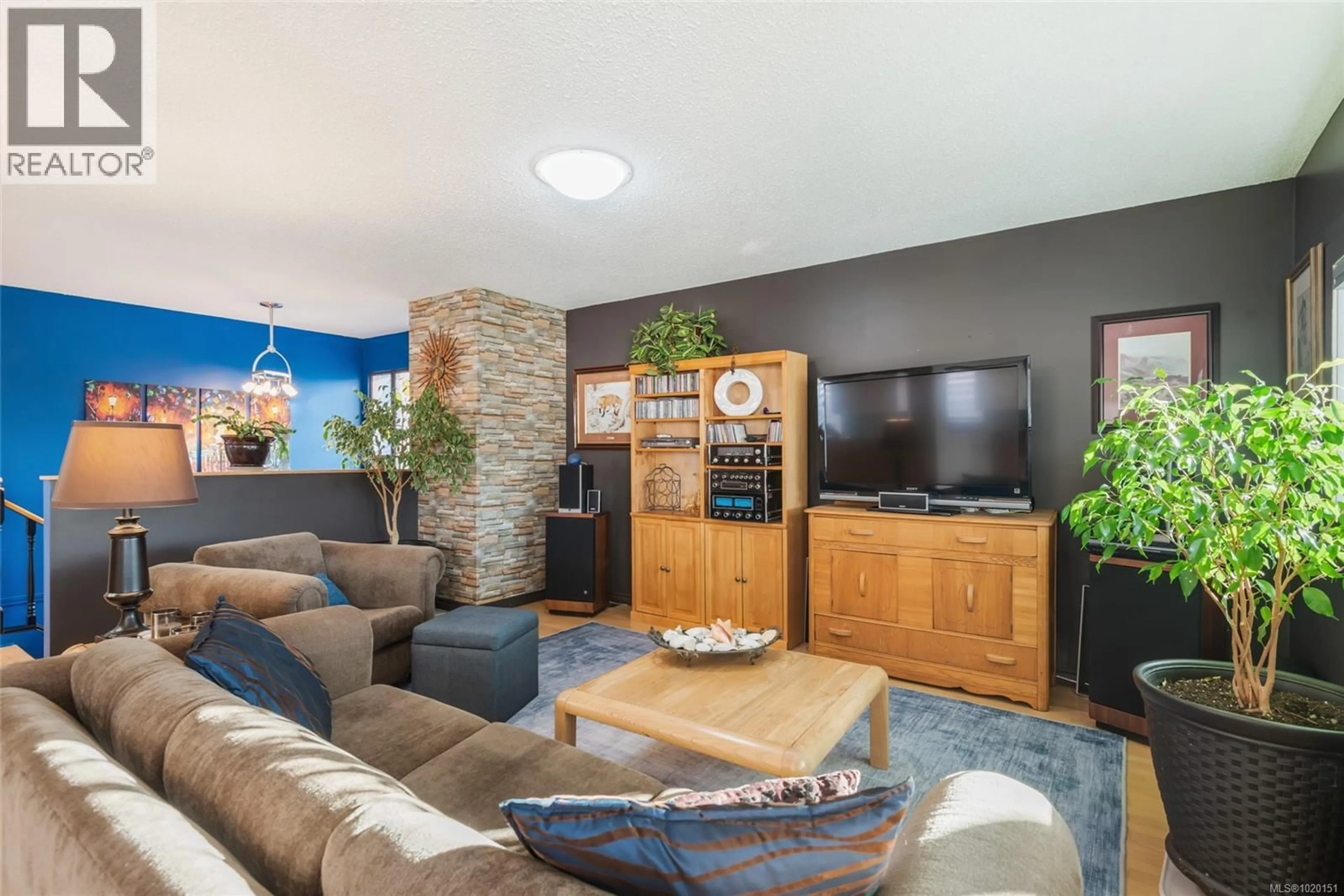 Living room with furniture, unknown for 5213 MAR STREET, Port Alberni British Columbia V9Y7T9