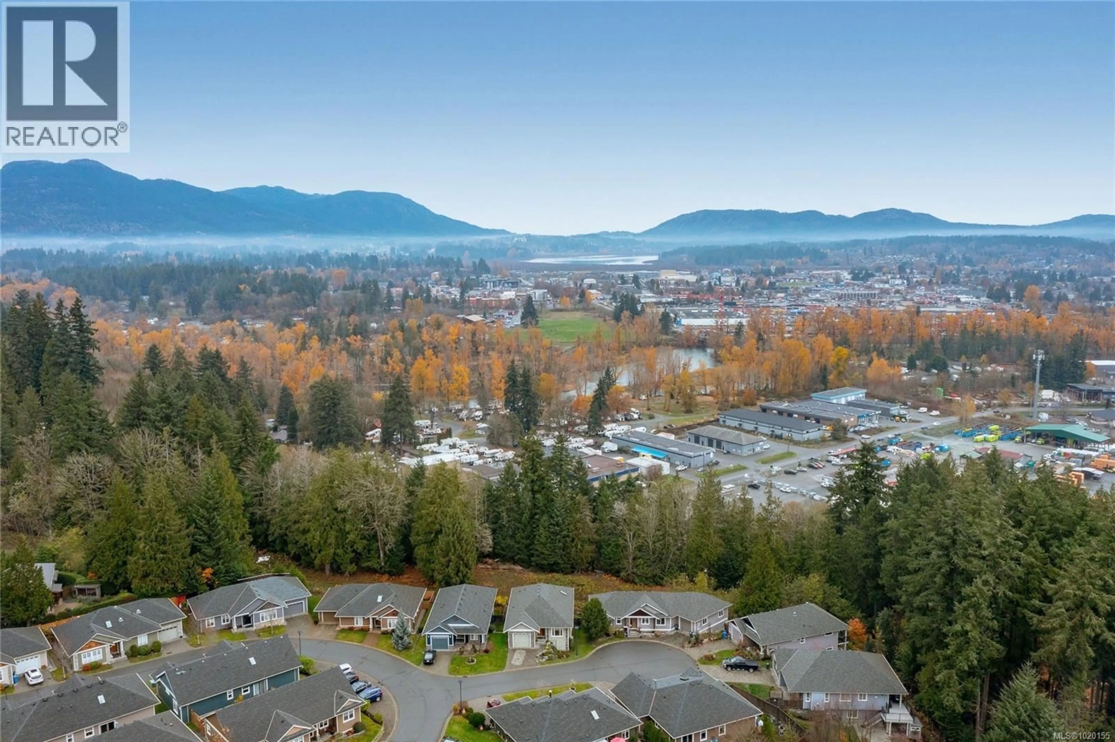 A pic from outside/outdoor area/front of a property/back of a property/a pic from drone, mountain view for 6 - 5315 MILLER ROAD, Duncan British Columbia V9L0B6