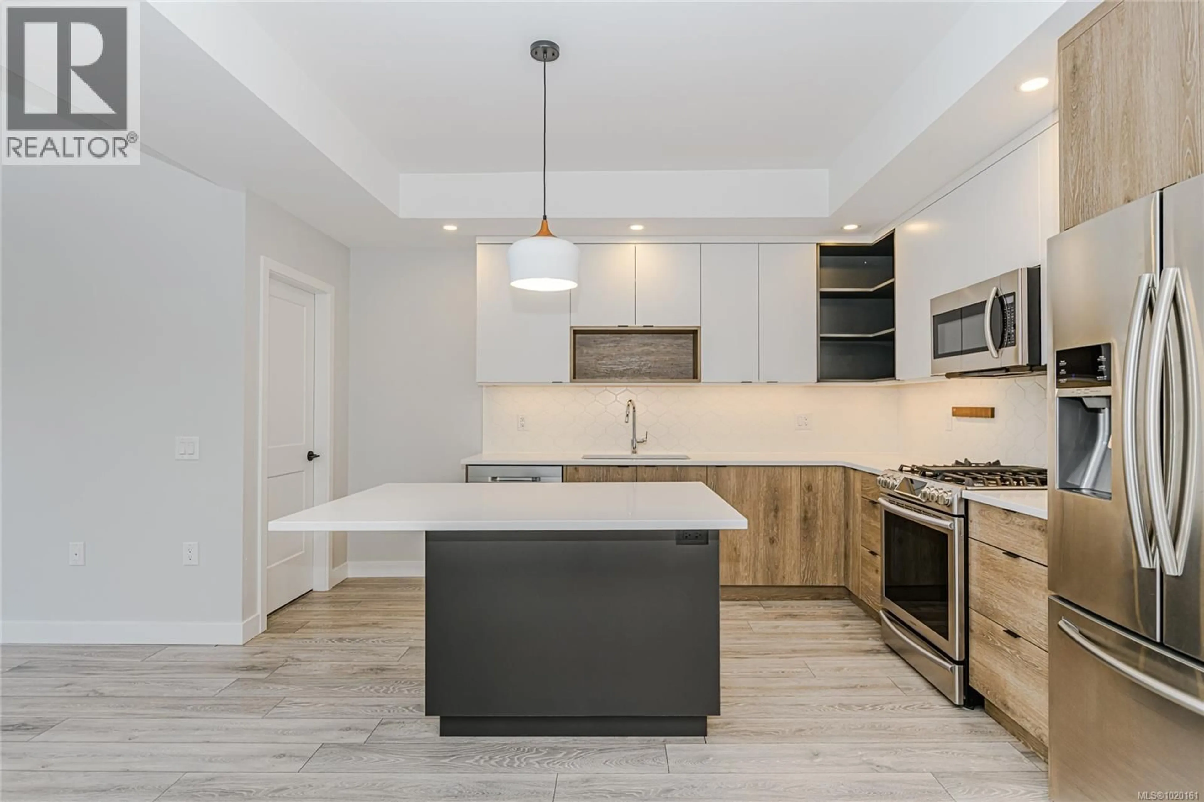 Open concept kitchen, unknown for 403 - 950 WHIRLAWAY CRESCENT, Langford British Columbia V9B0Y3