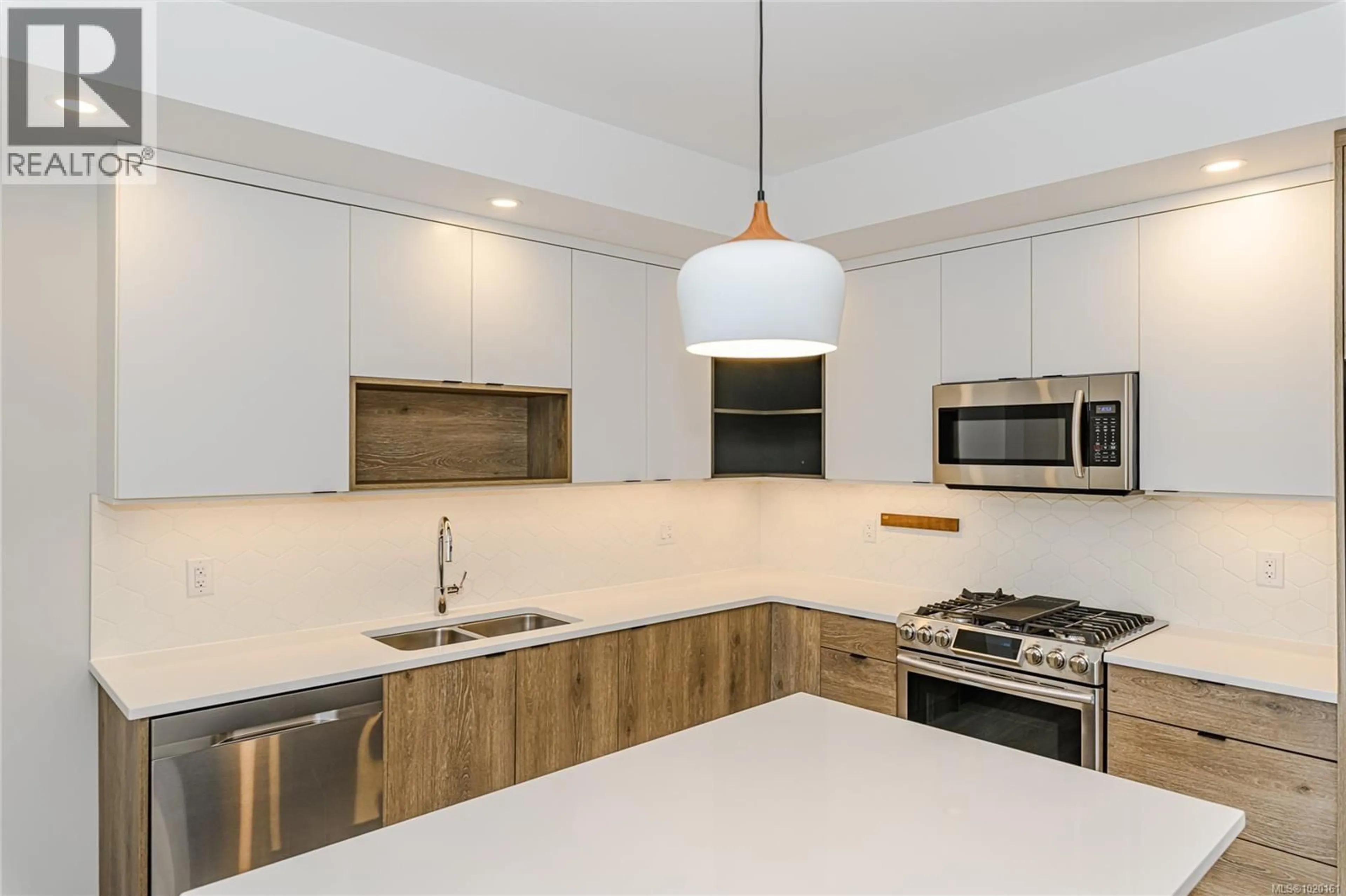 Open concept kitchen, unknown for 403 - 950 WHIRLAWAY CRESCENT, Langford British Columbia V9B0Y3