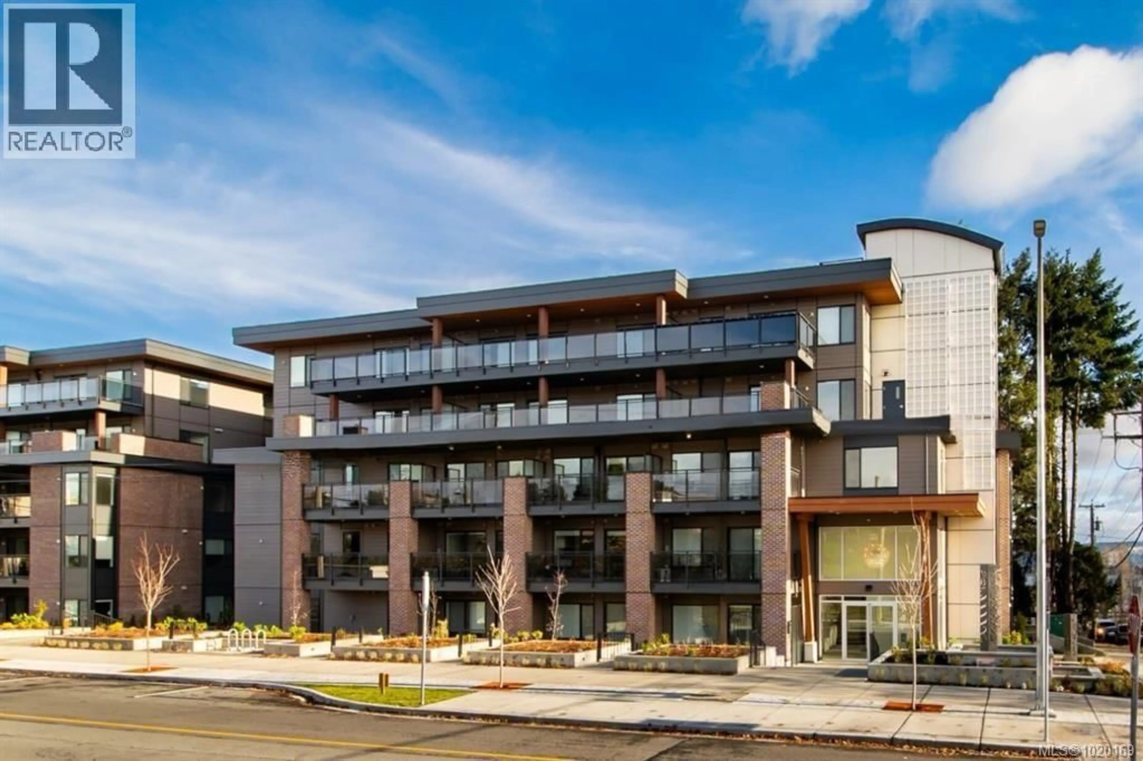 Patio, building for 306 - 147 HALIBURTON STREET, Nanaimo British Columbia V9R4V9