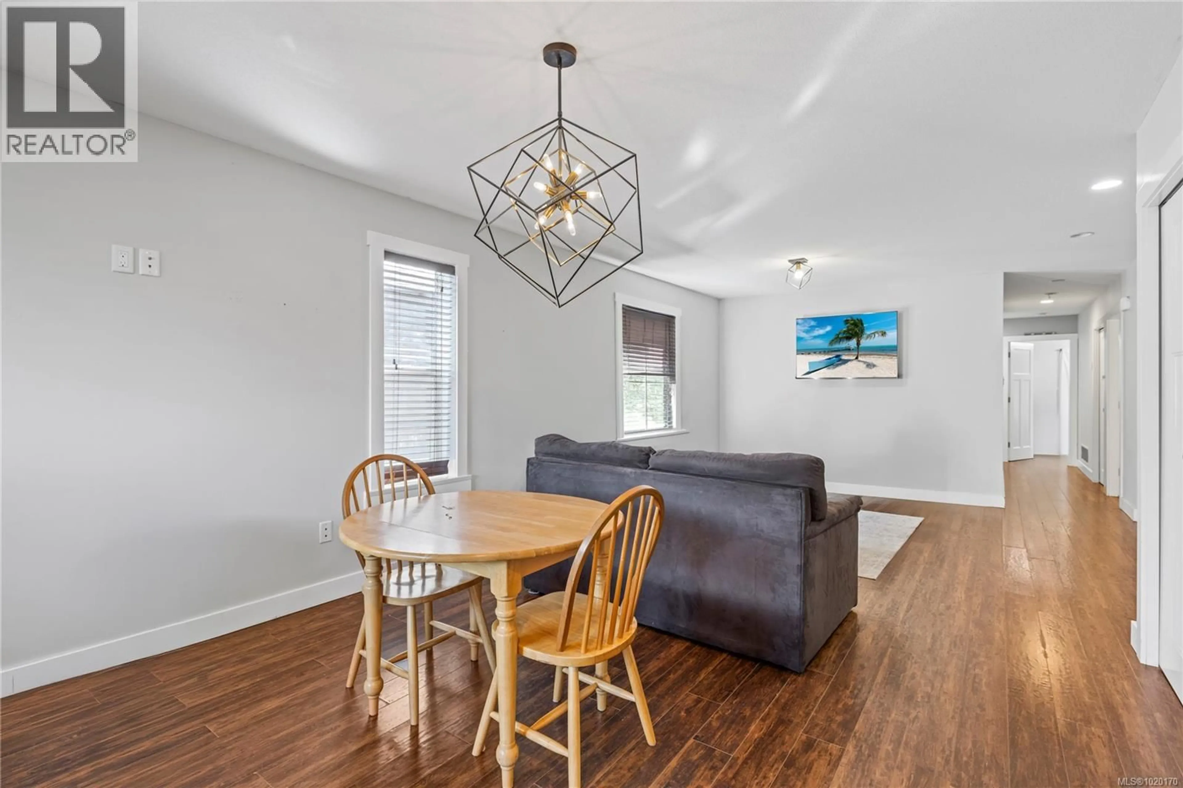 Living room with furniture, wood/laminate floor for B - 4730 ARROWSMITH ROAD, Port Alberni British Columbia V9Y0B9