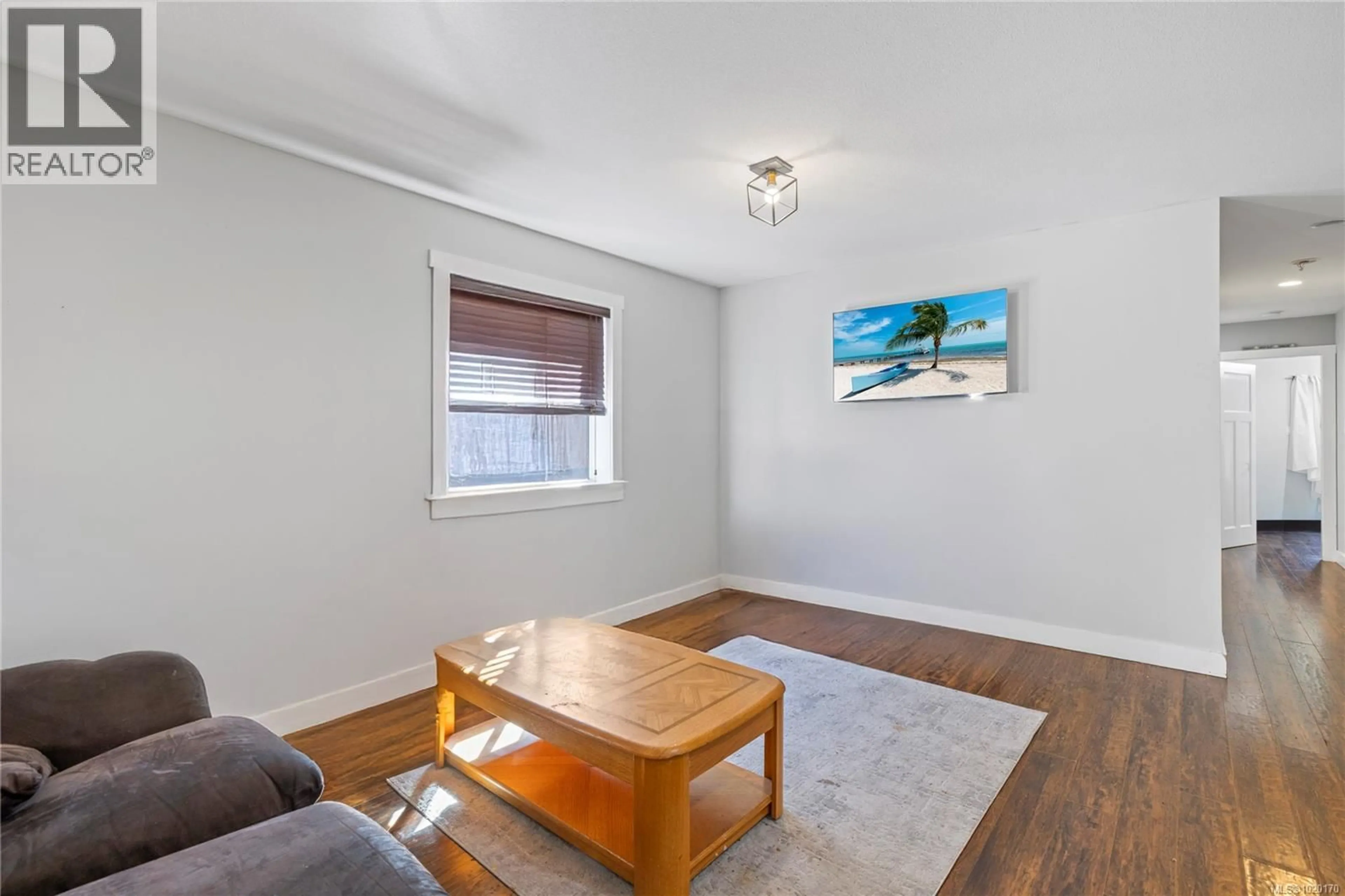 Living room with furniture, unknown for B - 4730 ARROWSMITH ROAD, Port Alberni British Columbia V9Y0B9