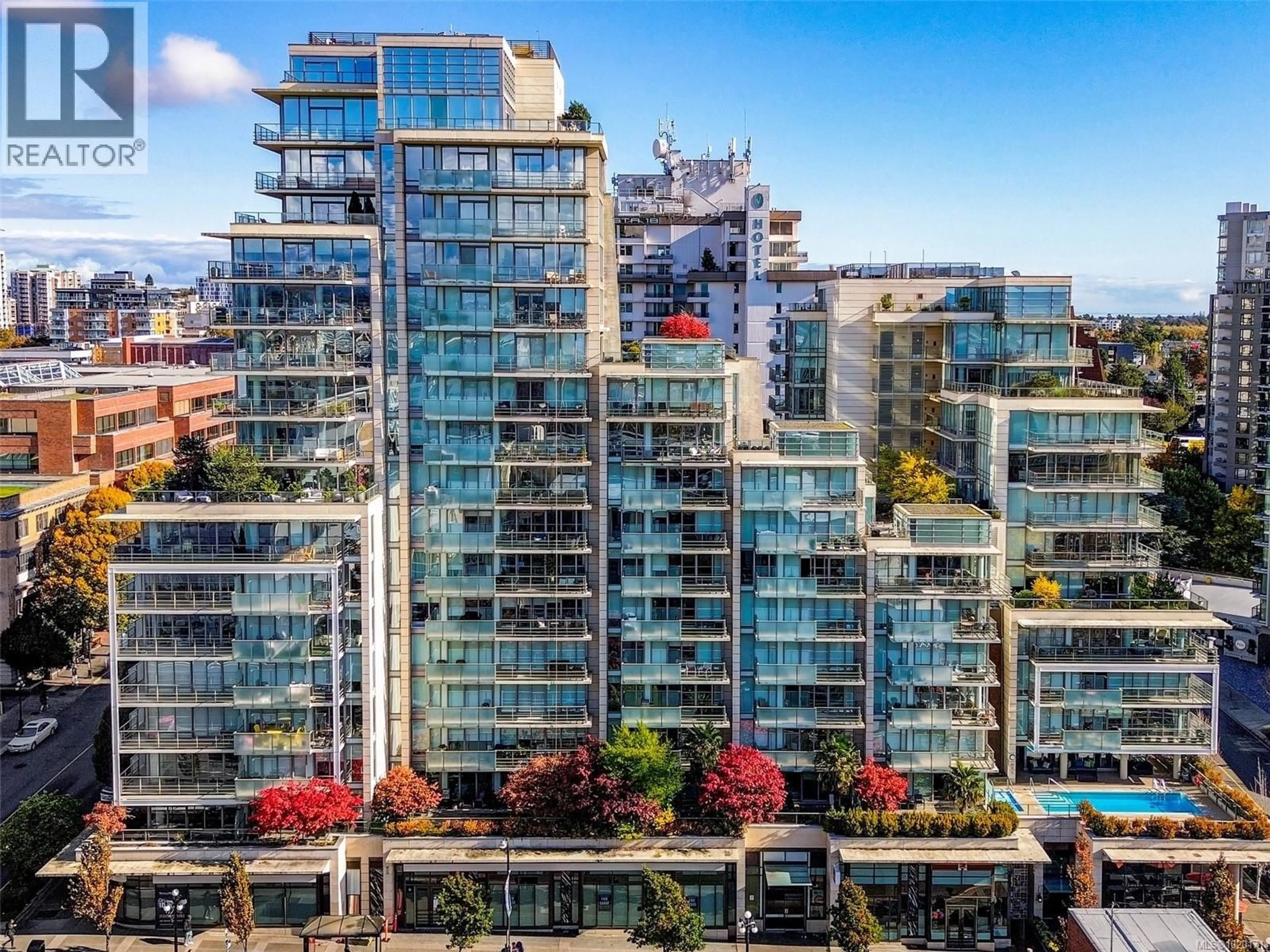 A pic from outside/outdoor area/front of a property/back of a property/a pic from drone, city buildings view from balcony for 403 - 708 BURDETT AVENUE, Victoria British Columbia V8W0A8