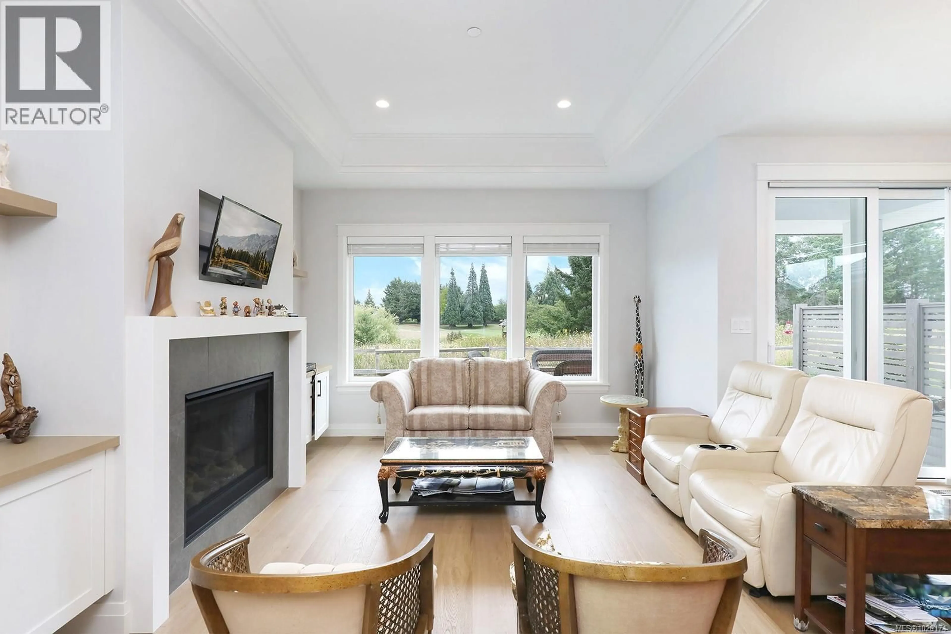 Living room with furniture, unknown for 124 - 1444 CROWN ISLE DRIVE, Courtenay British Columbia V9N4B2