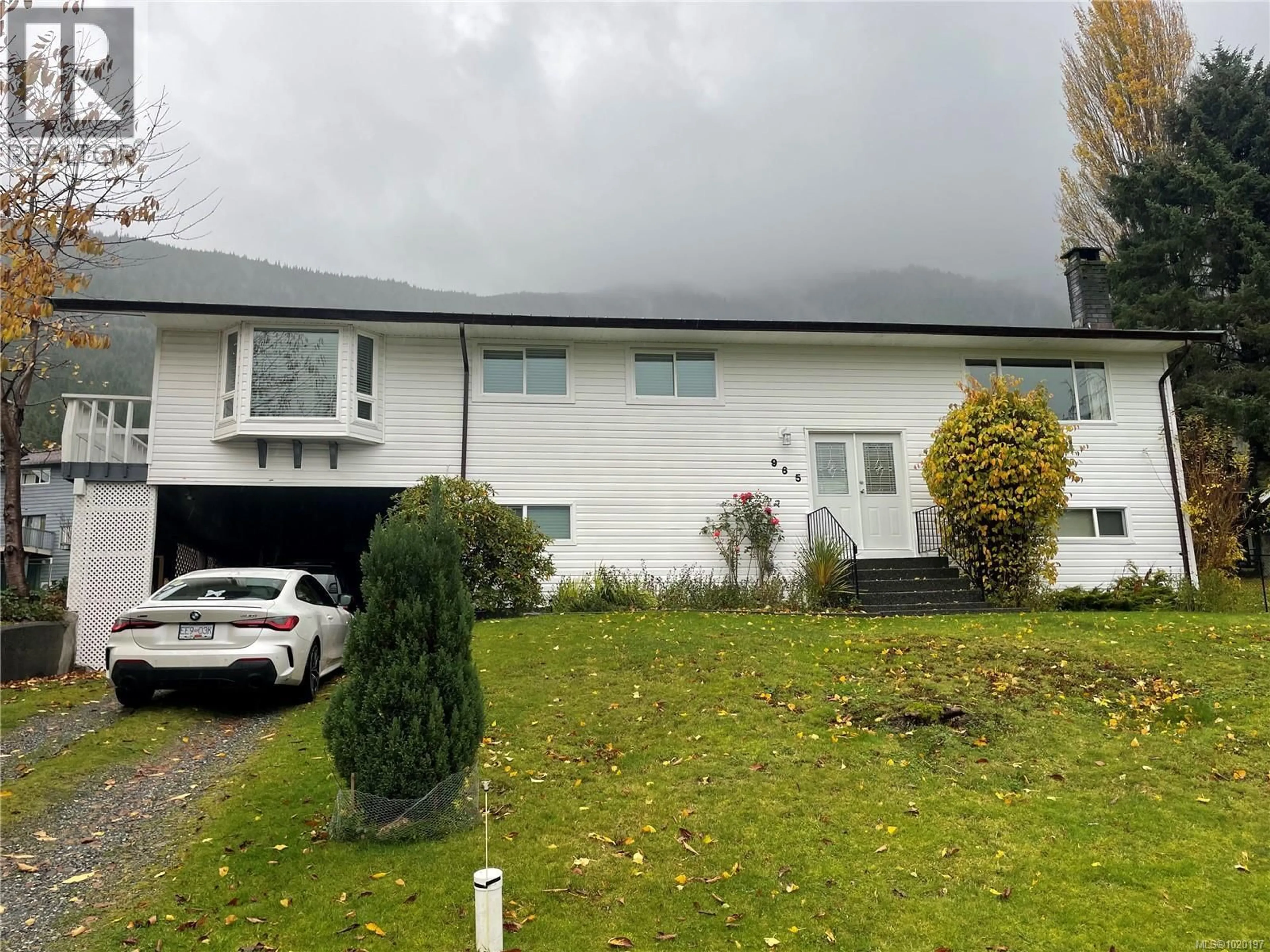 A pic from outside/outdoor area/front of a property/back of a property/a pic from drone, street for 965 HAIDA AVENUE, Port Alice British Columbia V0N2N0