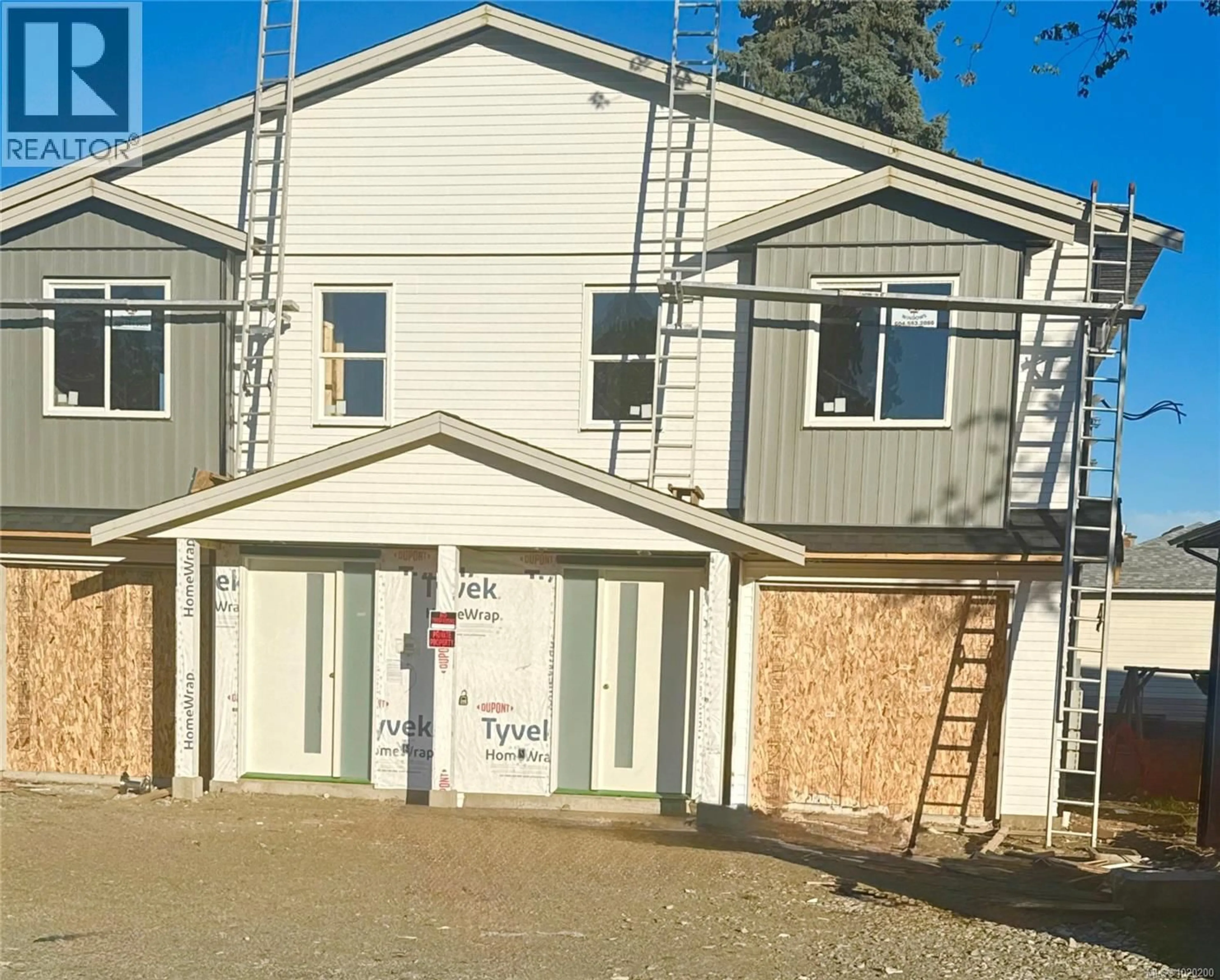 A pic from outside/outdoor area/front of a property/back of a property/a pic from drone, building for 850 SUNDERLAND AVENUE, Nanaimo British Columbia V9S4Z4