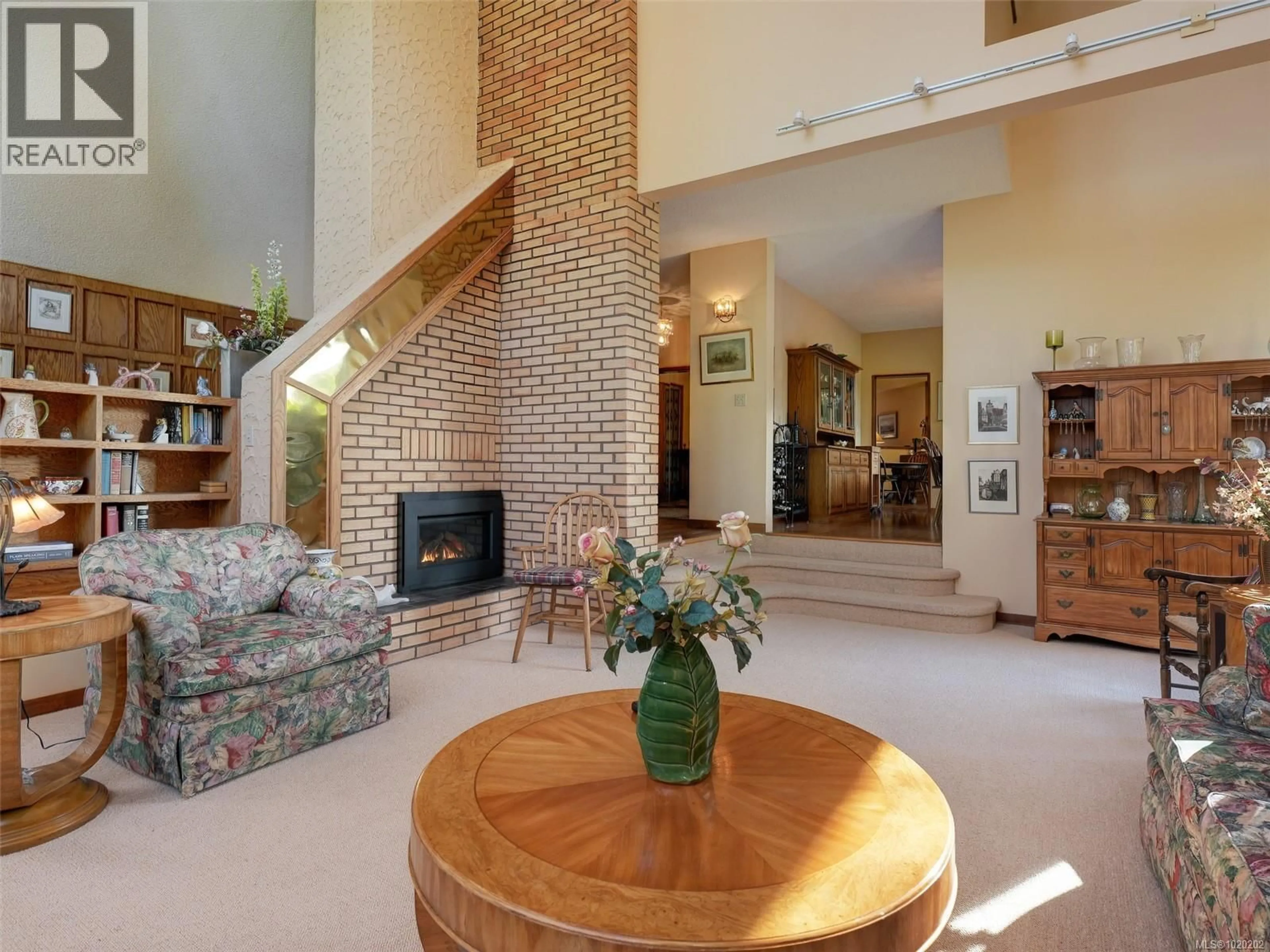 Unknown for 2761 ARBUTUS ROAD, Saanich British Columbia V8N5X5