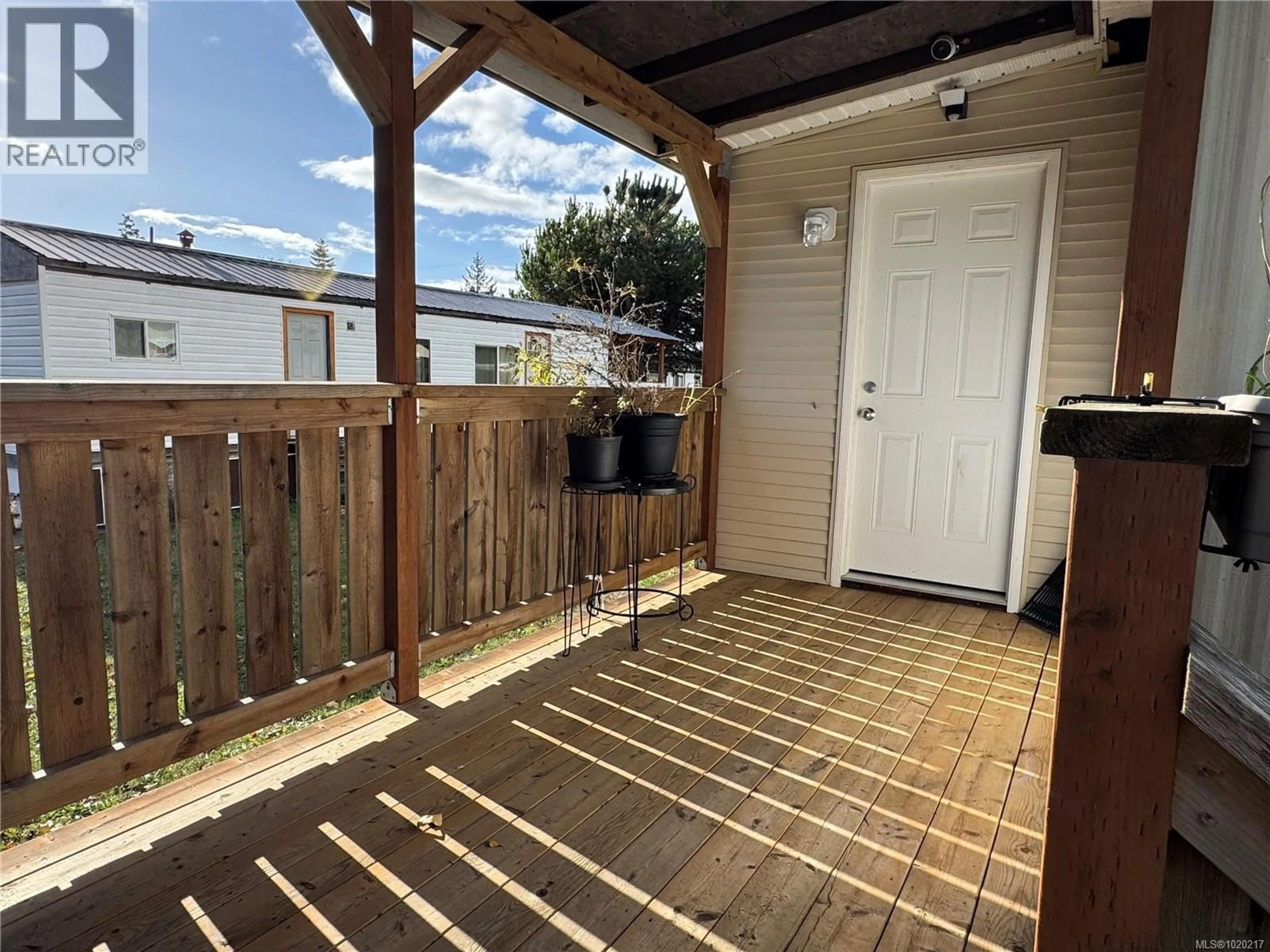 Patio, street for 9 - 3216 BACK ROAD, Comox British Columbia V9M4E2