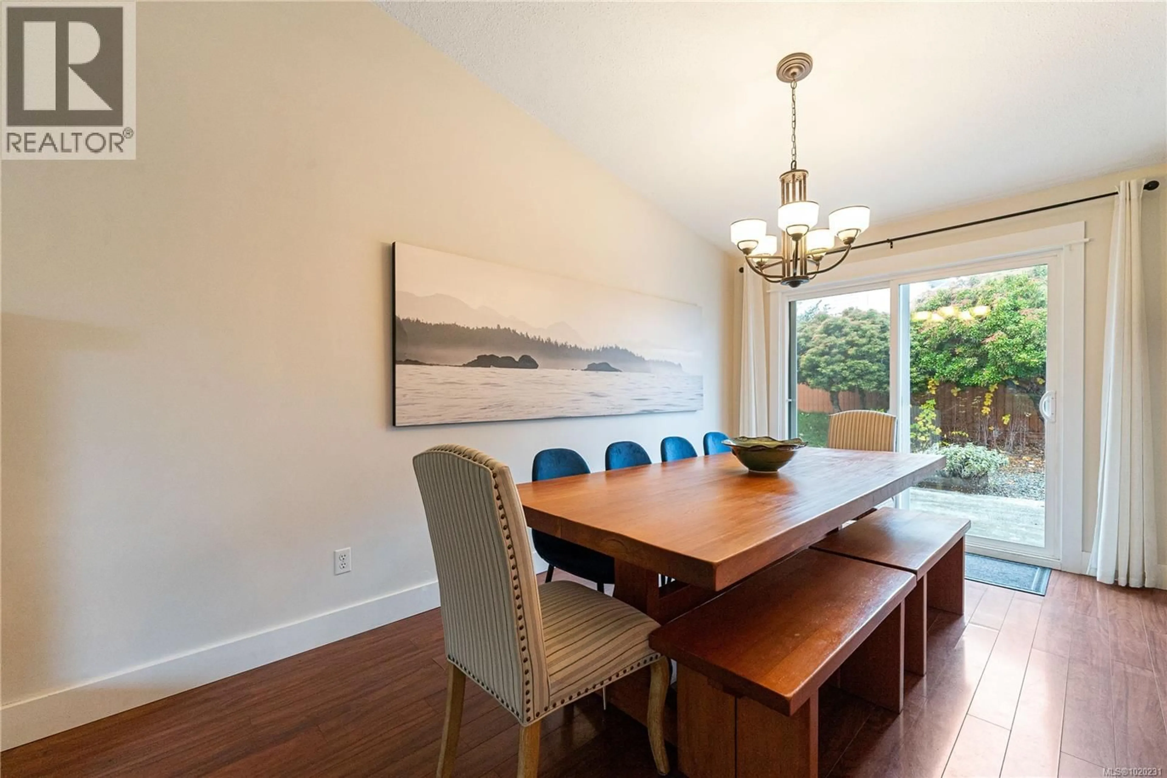 Dining room, wood/laminate floor for 6255 BLUEBACK ROAD, Nanaimo British Columbia V9V1A9