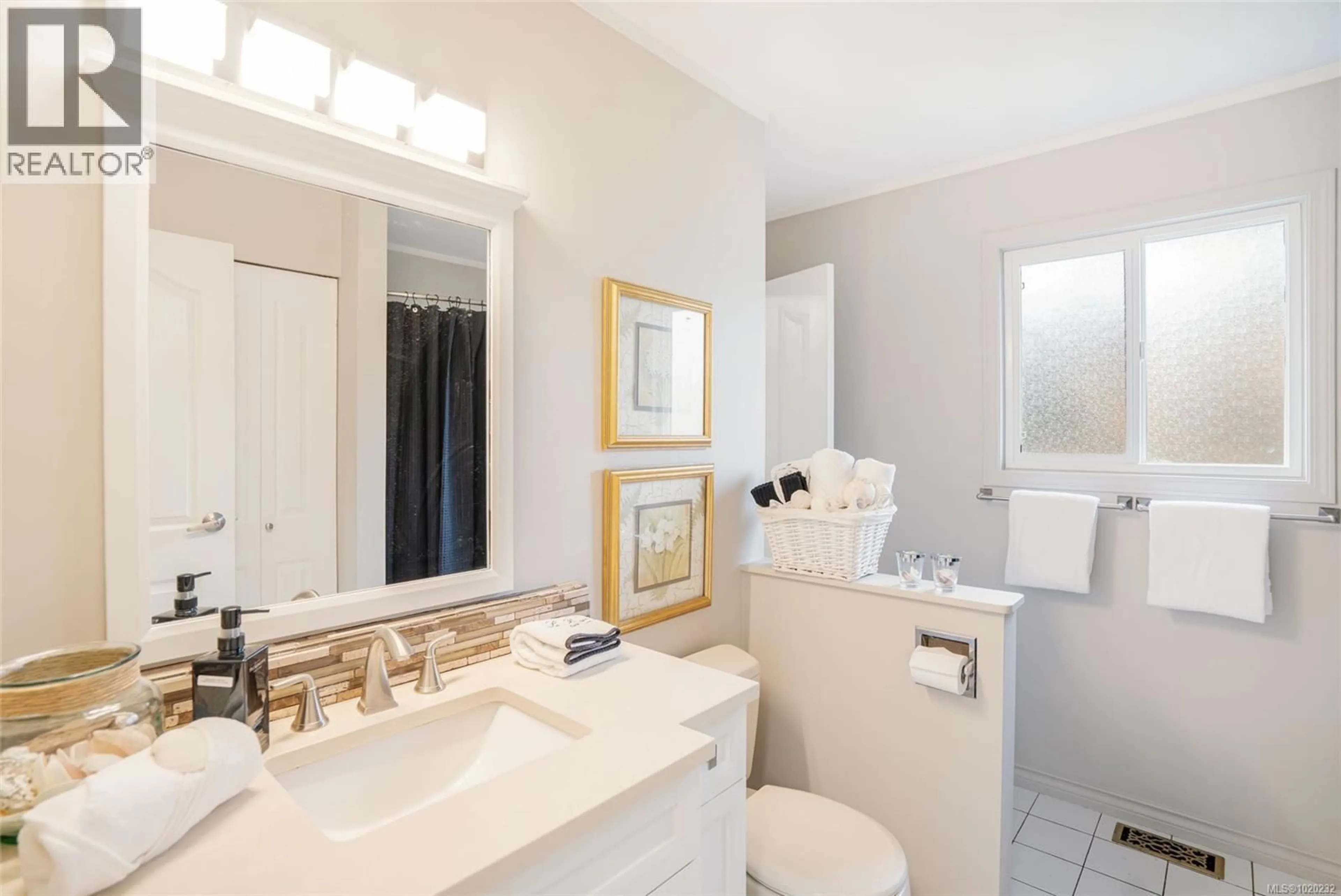 Standard bathroom, ceramic/tile floor for 3461 PLANTA ROAD, Nanaimo British Columbia V9T4W5