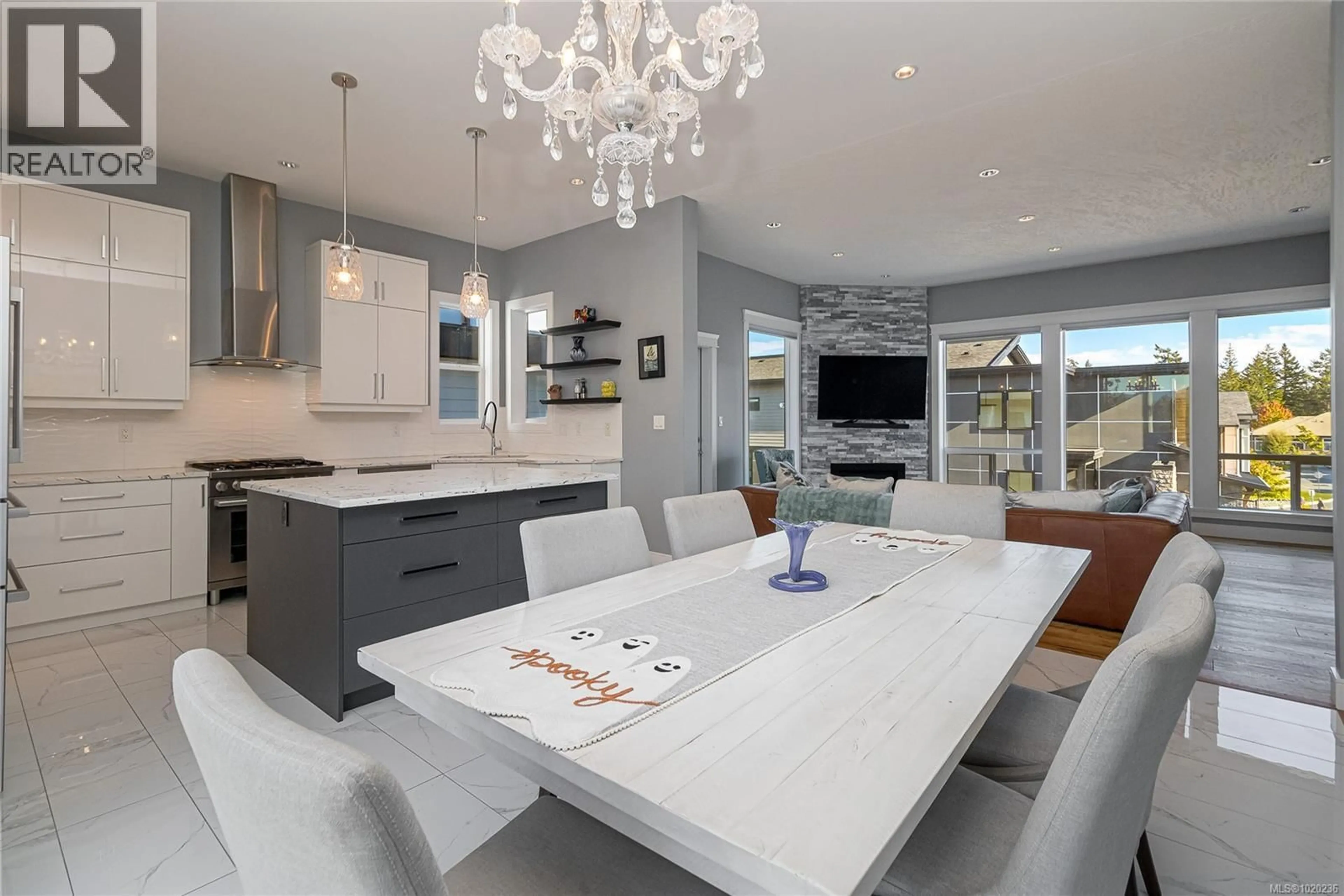 Open concept kitchen, ceramic/tile floor for 3638 RIDGE VIEW TERRACE, Colwood British Columbia V9C0M3