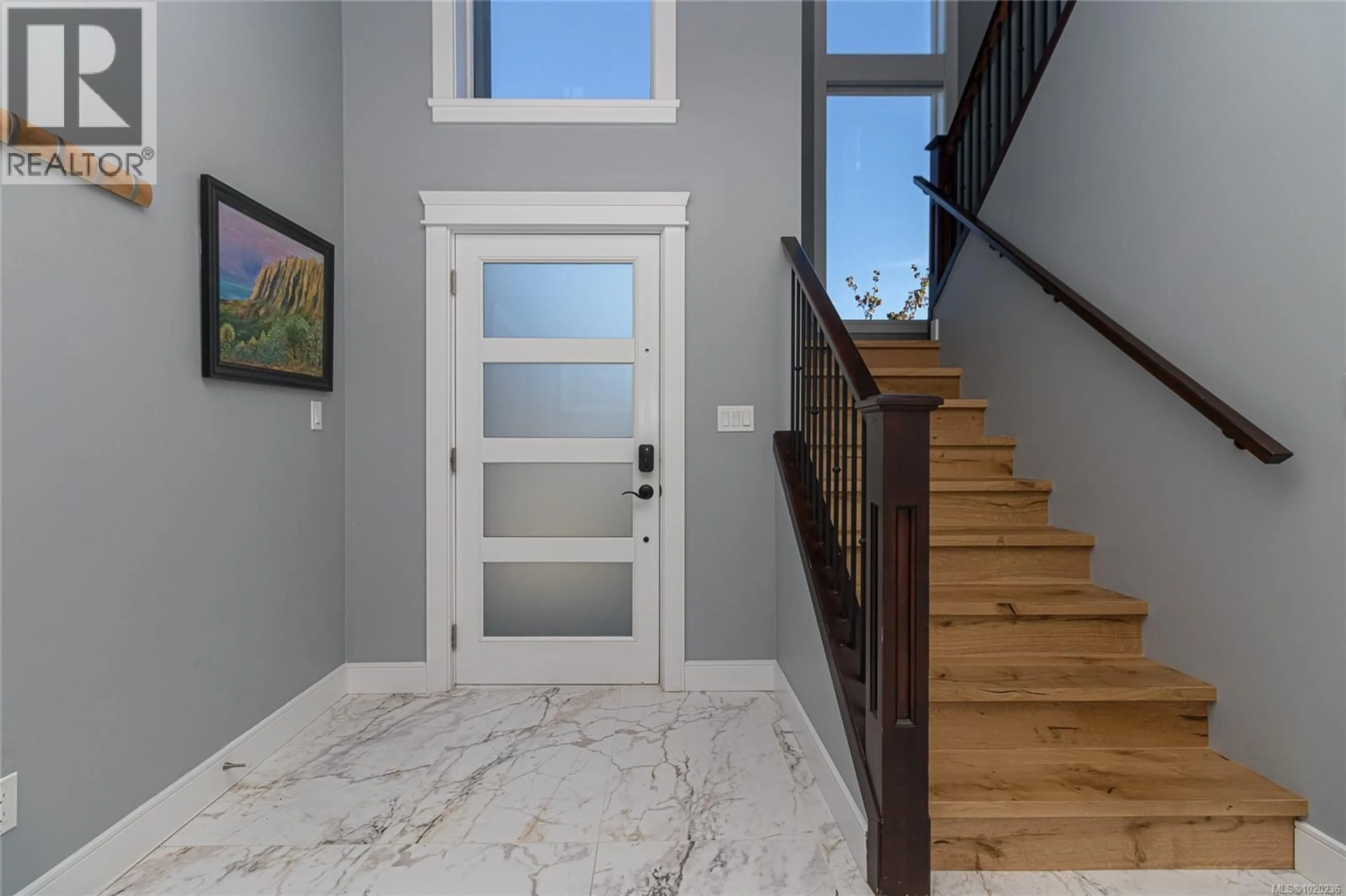 Indoor entryway for 3638 RIDGE VIEW TERRACE, Colwood British Columbia V9C0M3
