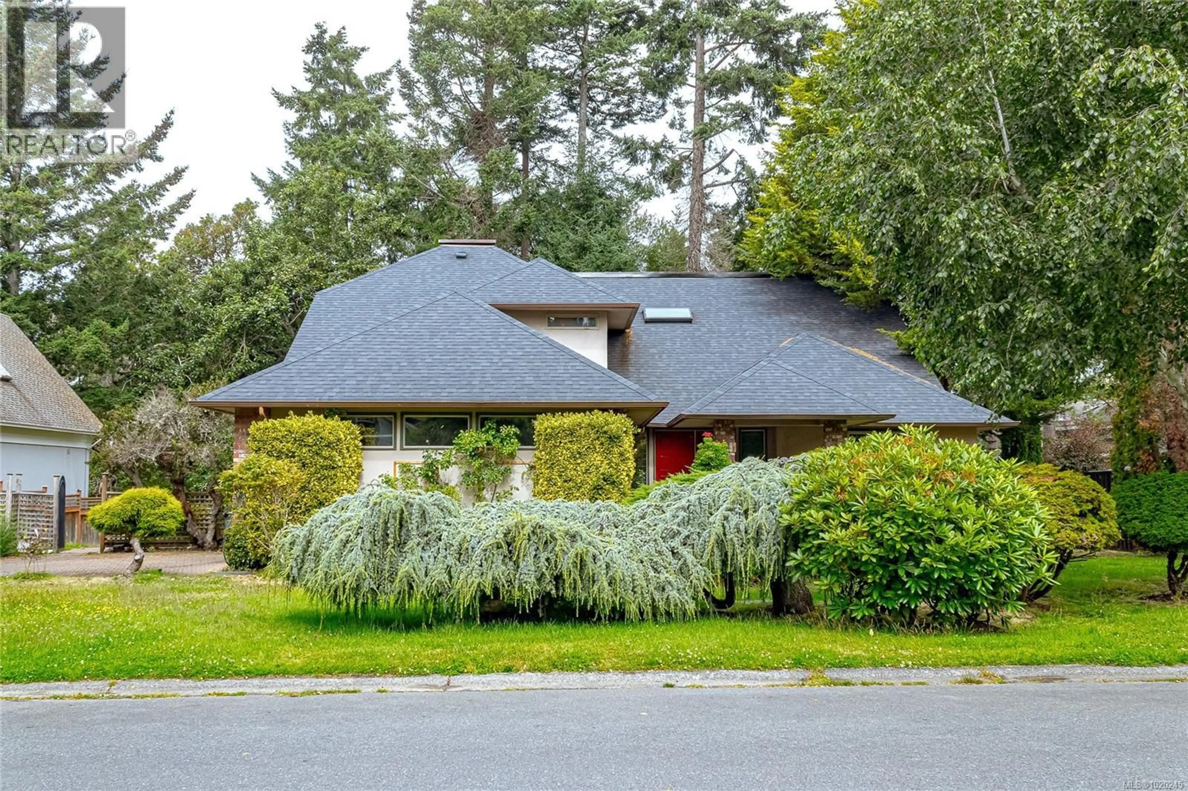 Unknown for 3910 GIBSON COURT, Saanich British Columbia V8N6E2